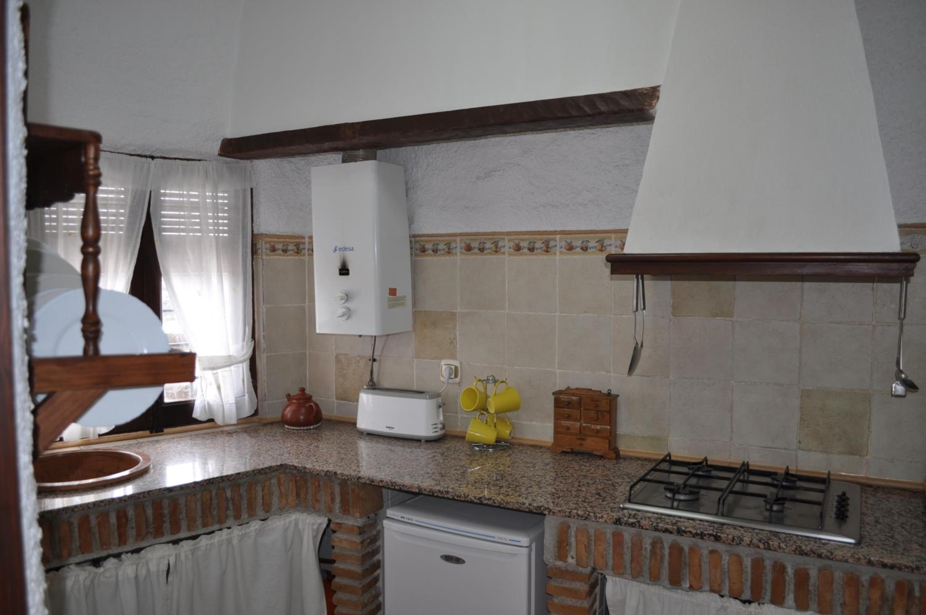 Cave (2 - 4 Adults) photo 2