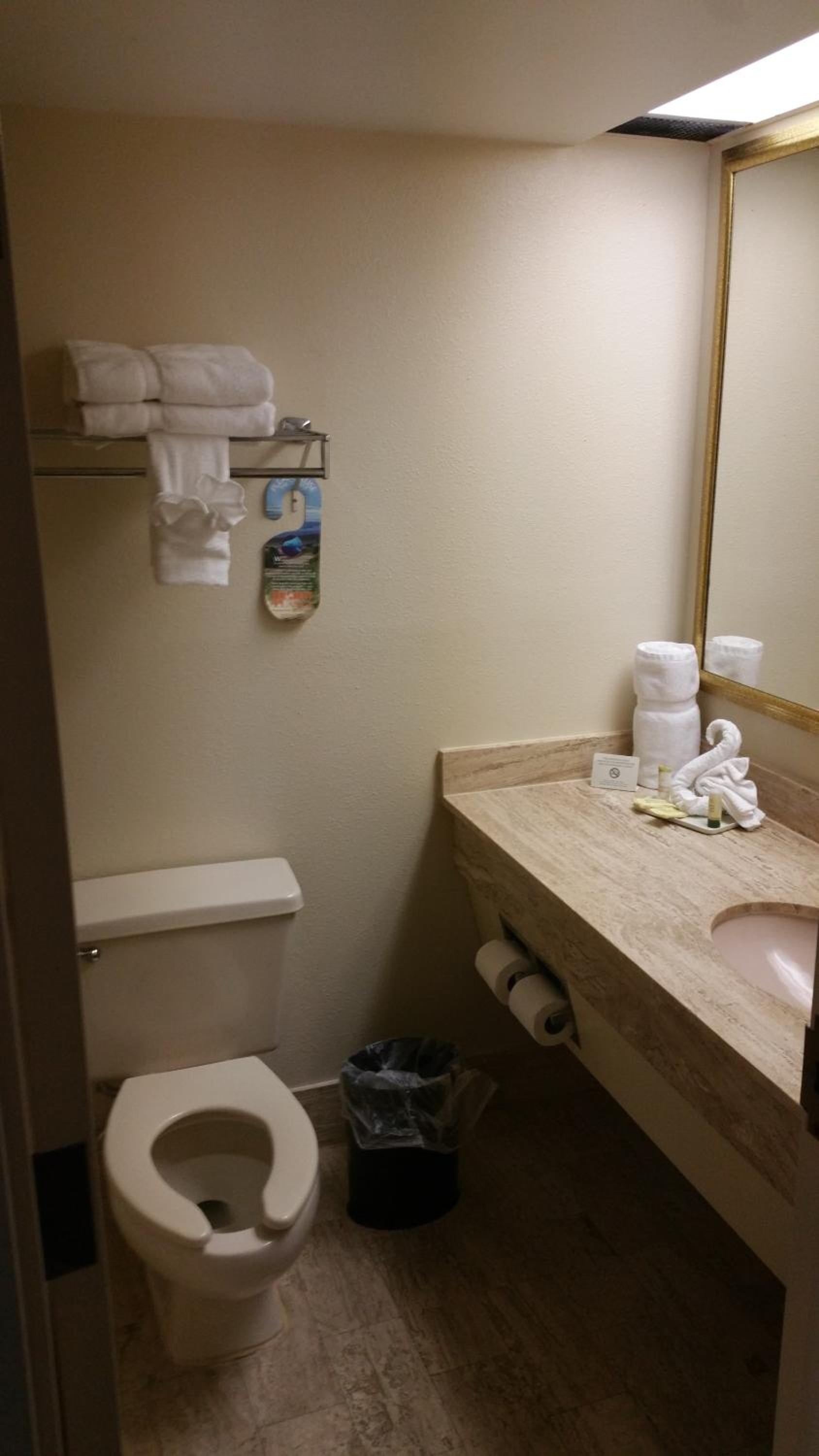 Double Room with Two Double Beds - Non-Smoking photo 2