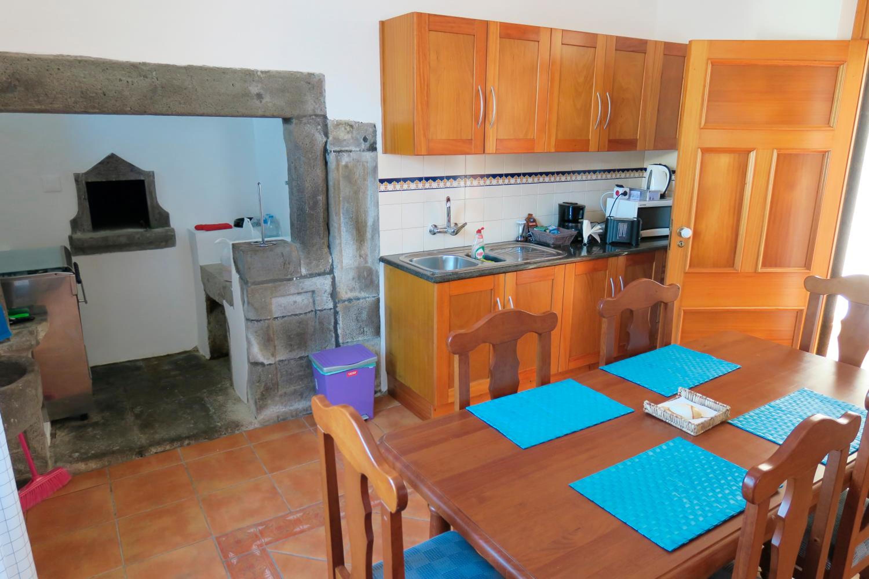 Double Room - Photo 9