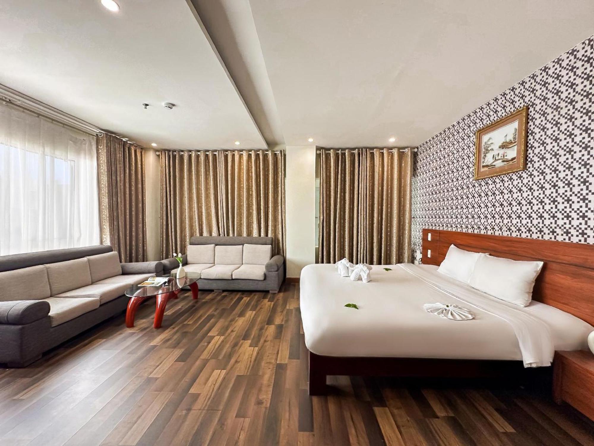 Suite with City View