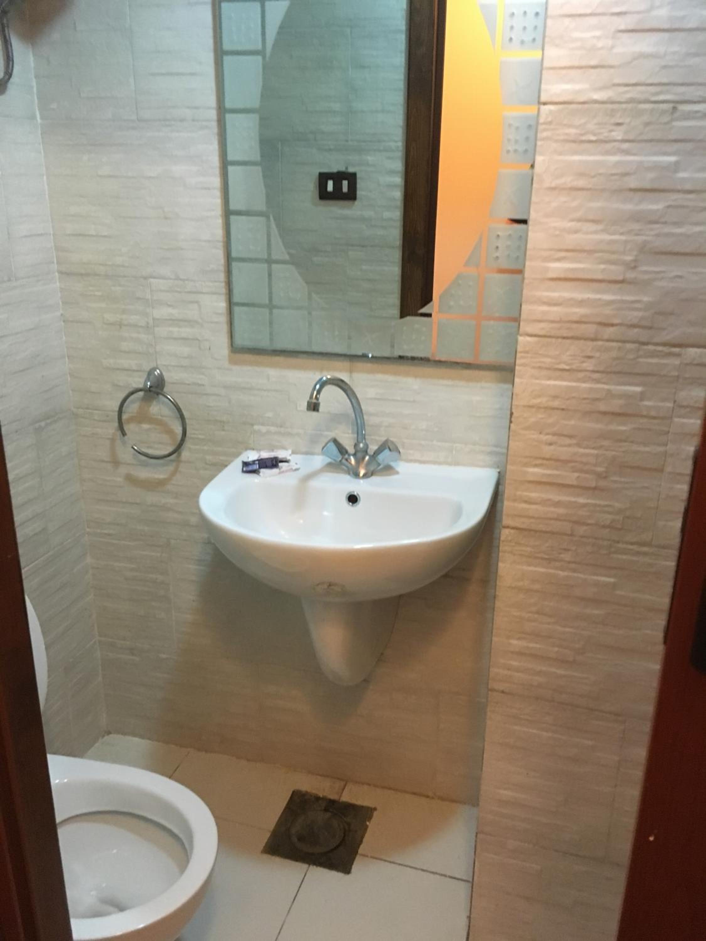 Deluxe Twin Room with Sea View - Photo 22