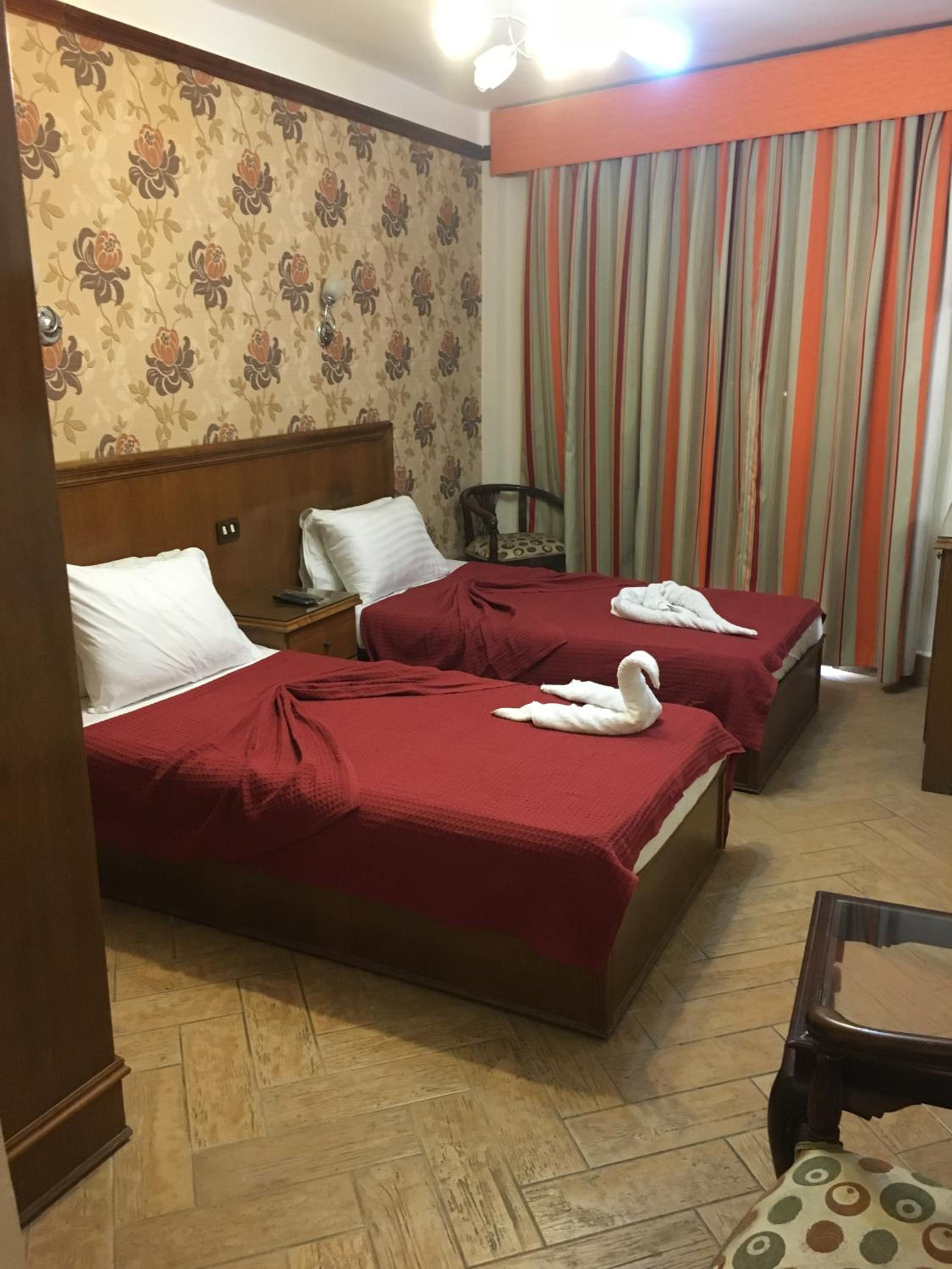 Deluxe Twin Room with Sea View - Photo 20