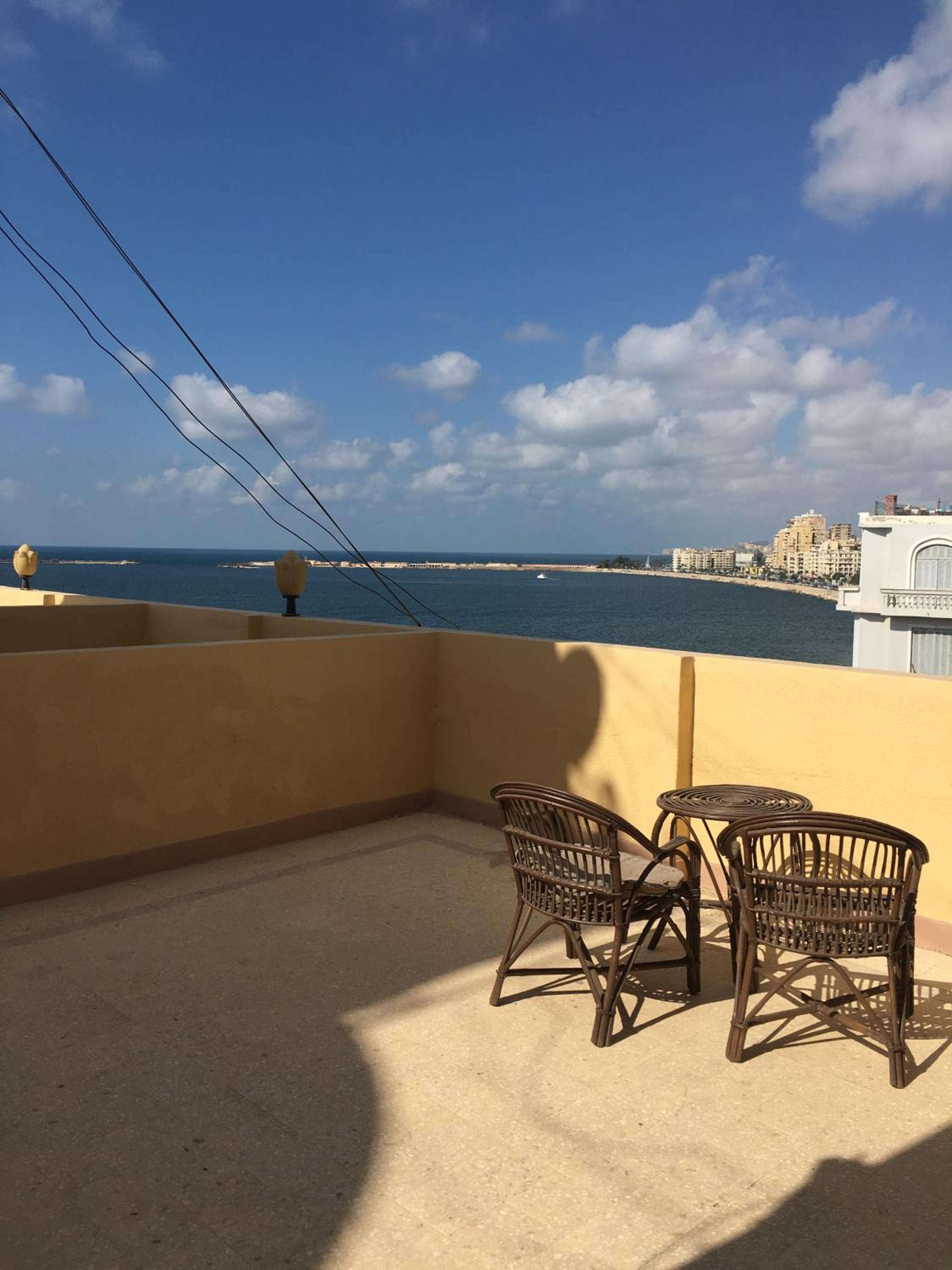 Deluxe Twin Room with Sea View - Photo 25