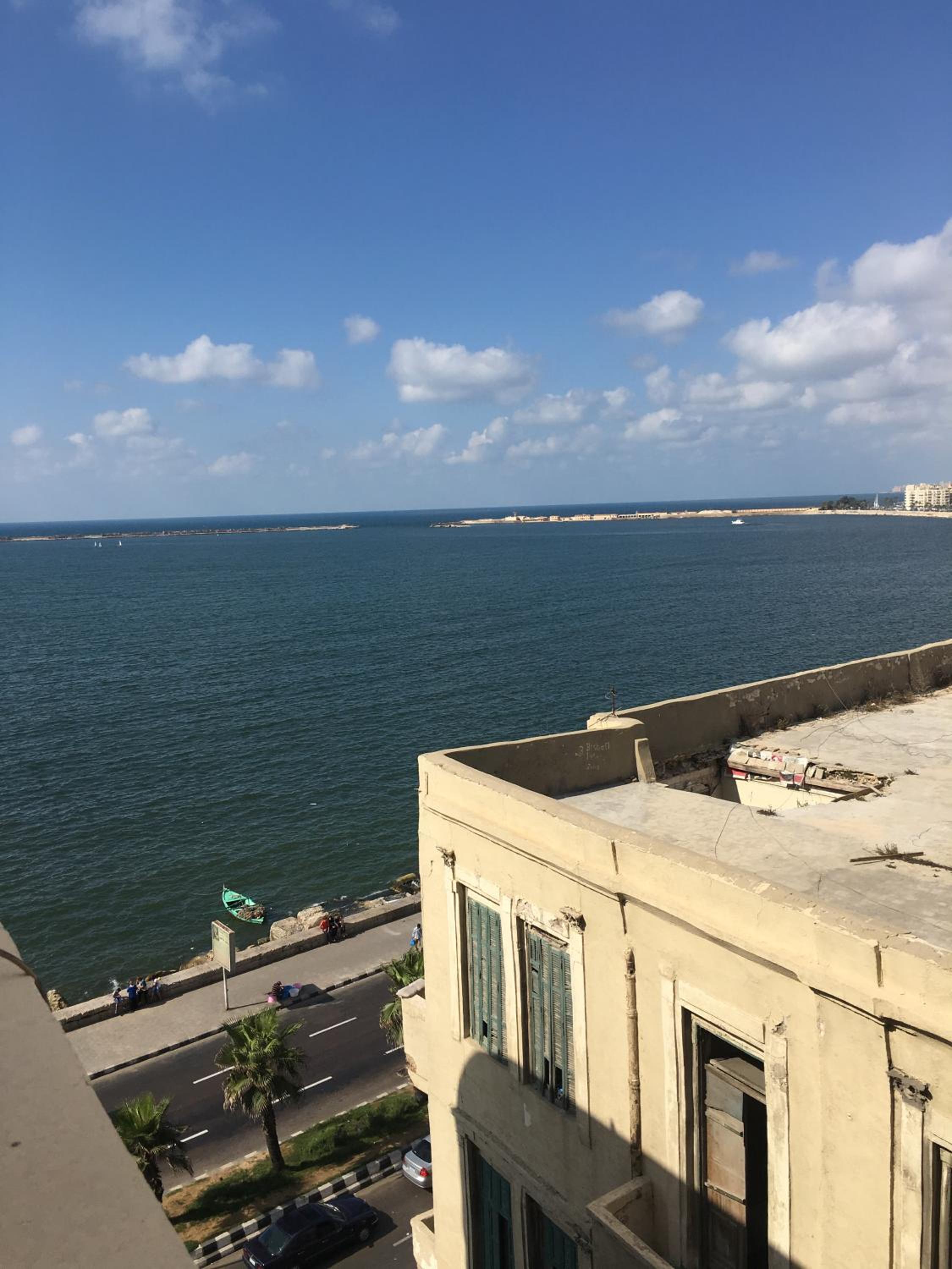 Deluxe Twin Room with Sea View - Photo 26