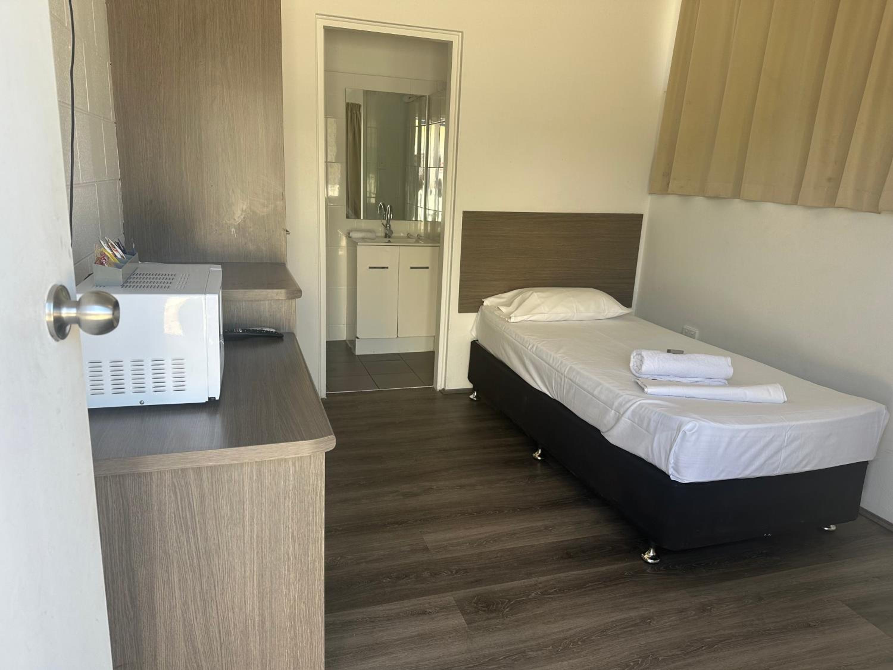 Deluxe Single Room photo 3