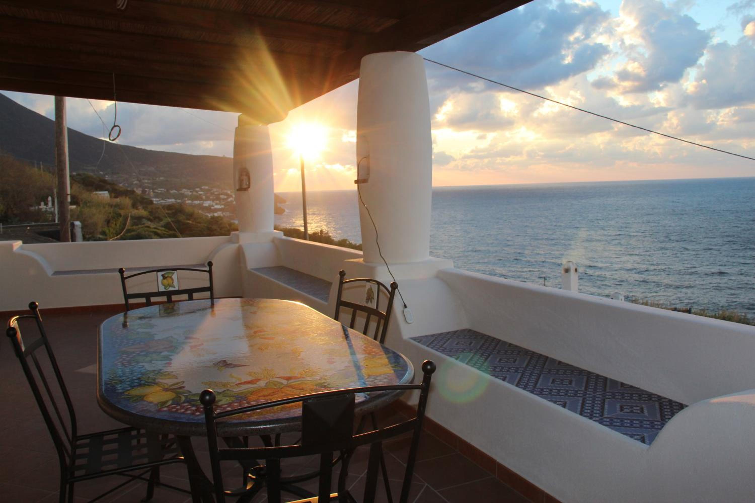 Villa photo 2