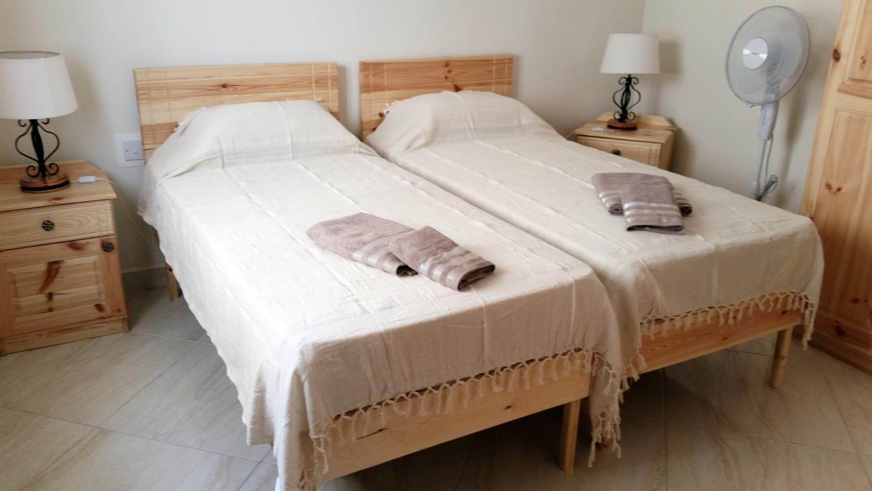 Twin Room with Shared Bathroom