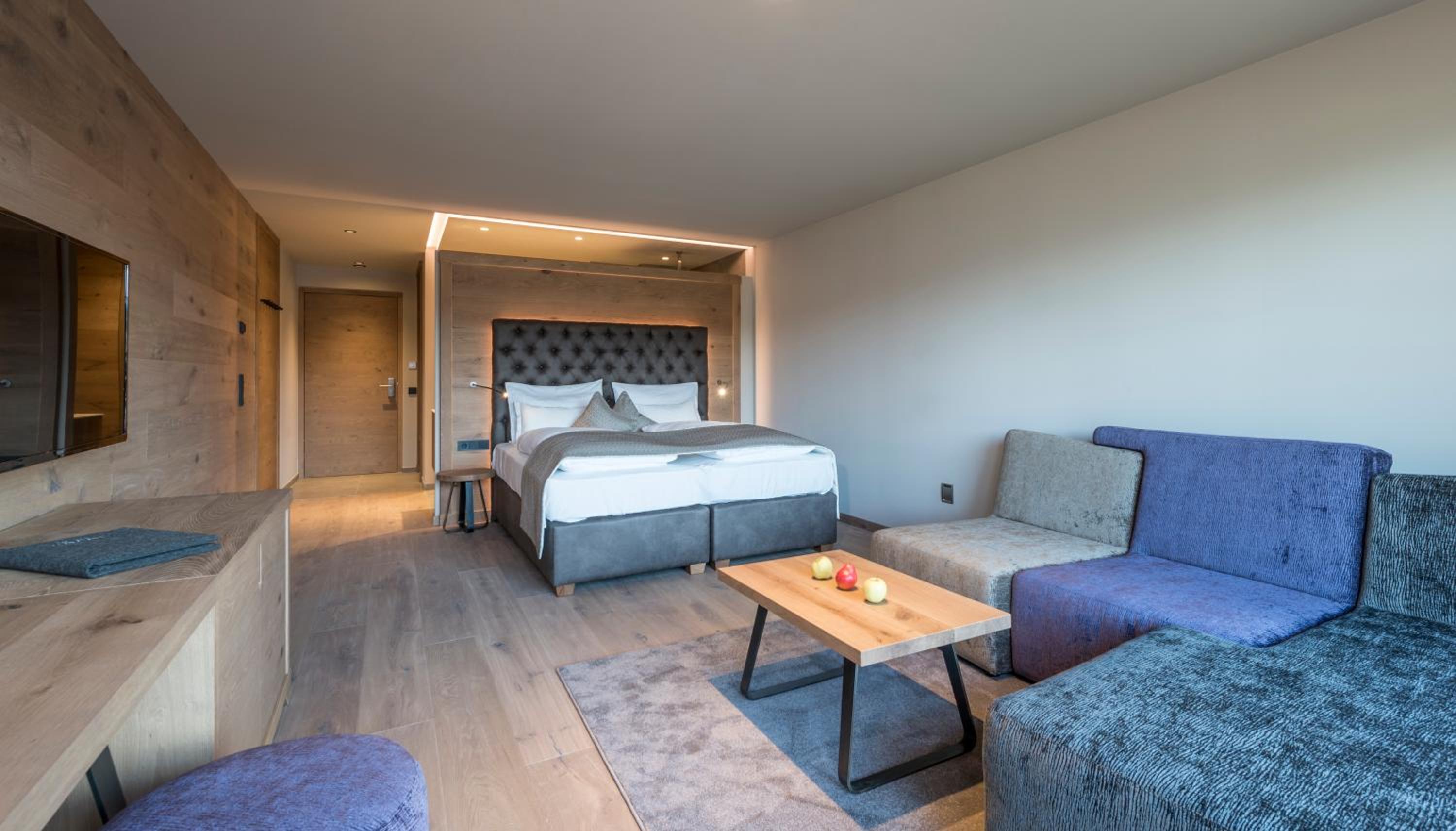 Junior Suite with Balcony photo 1