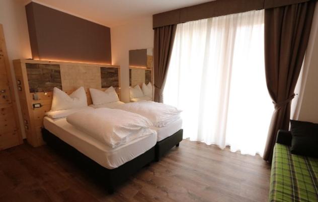 Double Room - Photo 8