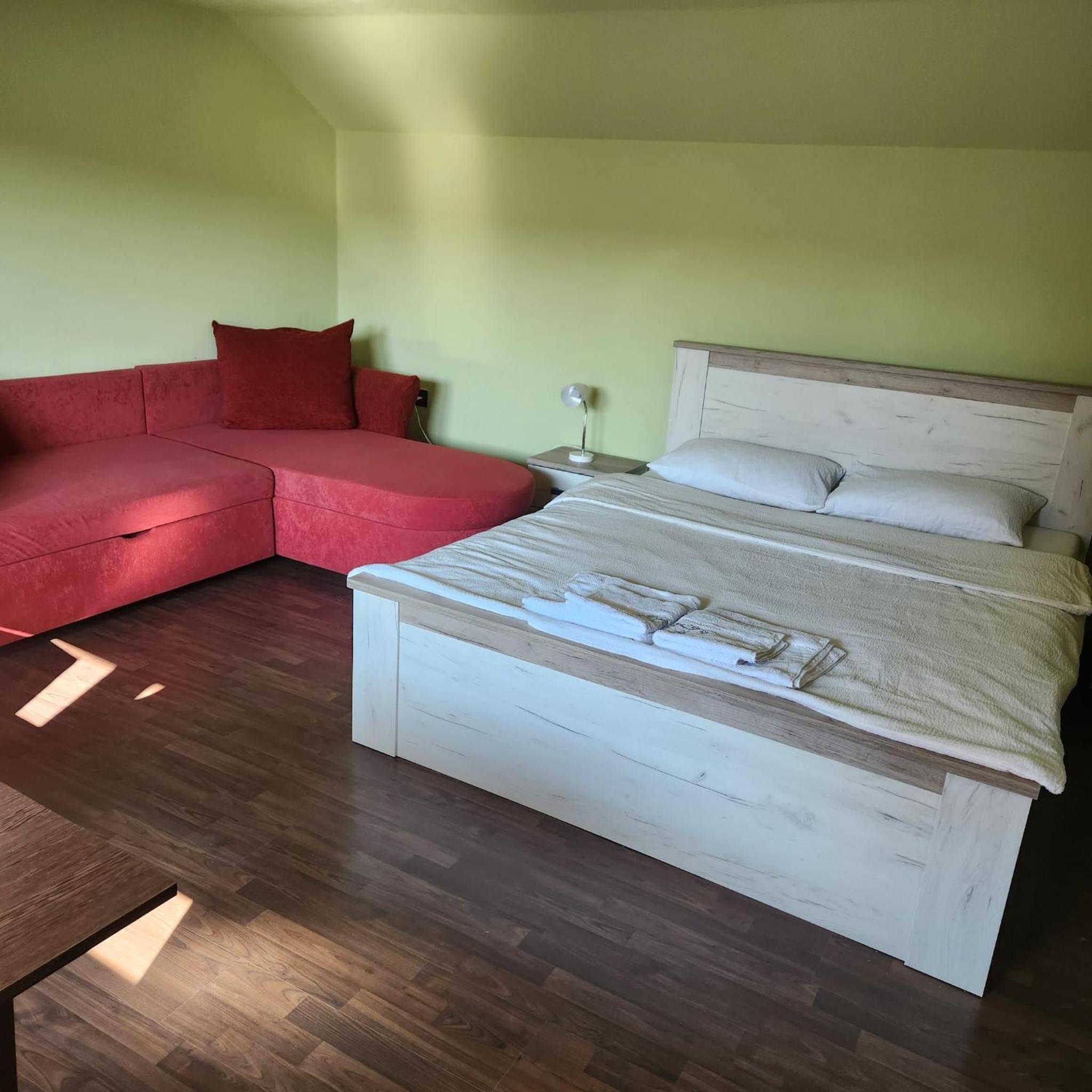Triple Room with Private Bathroom photo 3