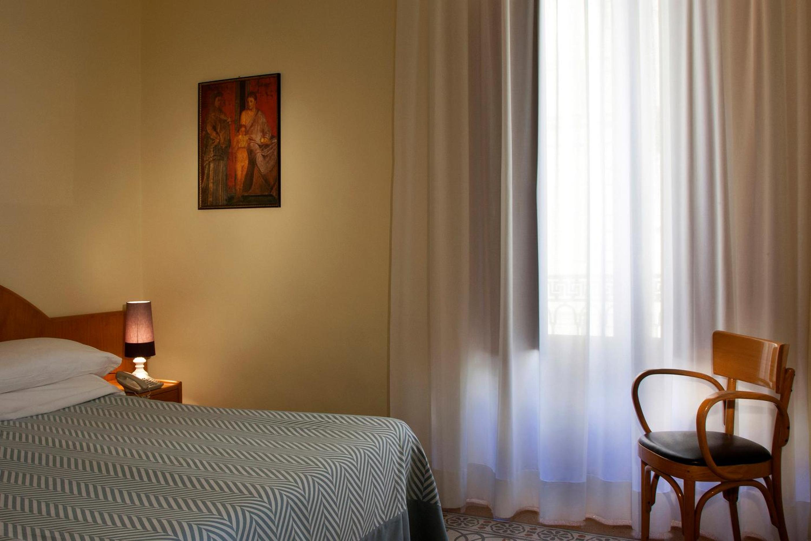 Comfort Double Room with Balcony thumbnail 5