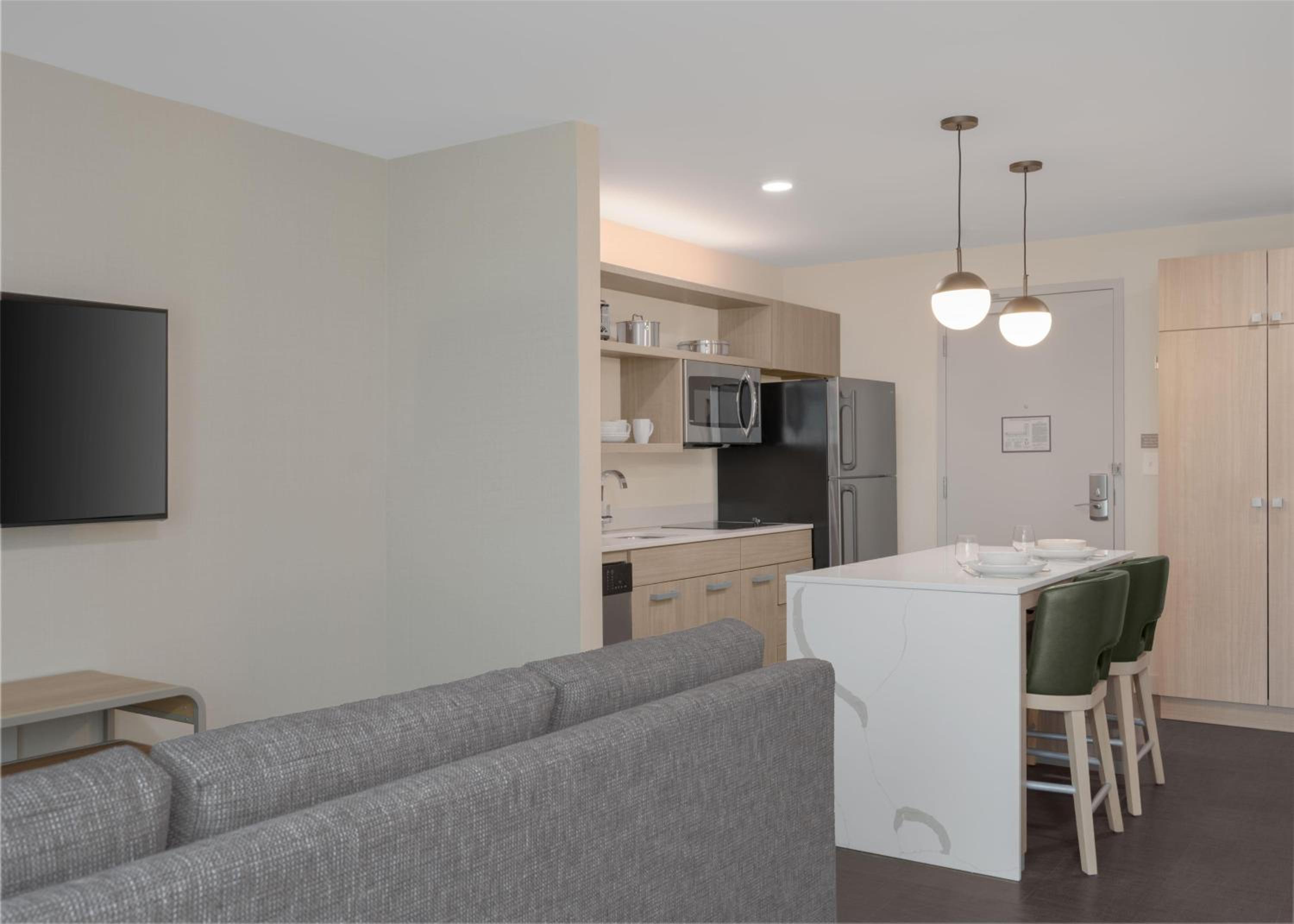 King Studio Suite - Photo 4