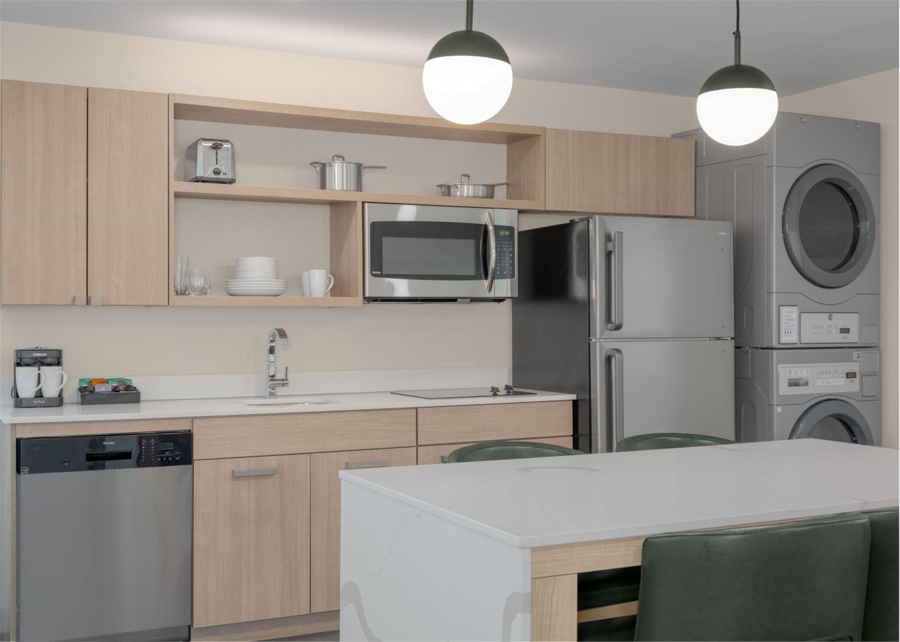 King Suite - Hearing Accessible - Photo 4