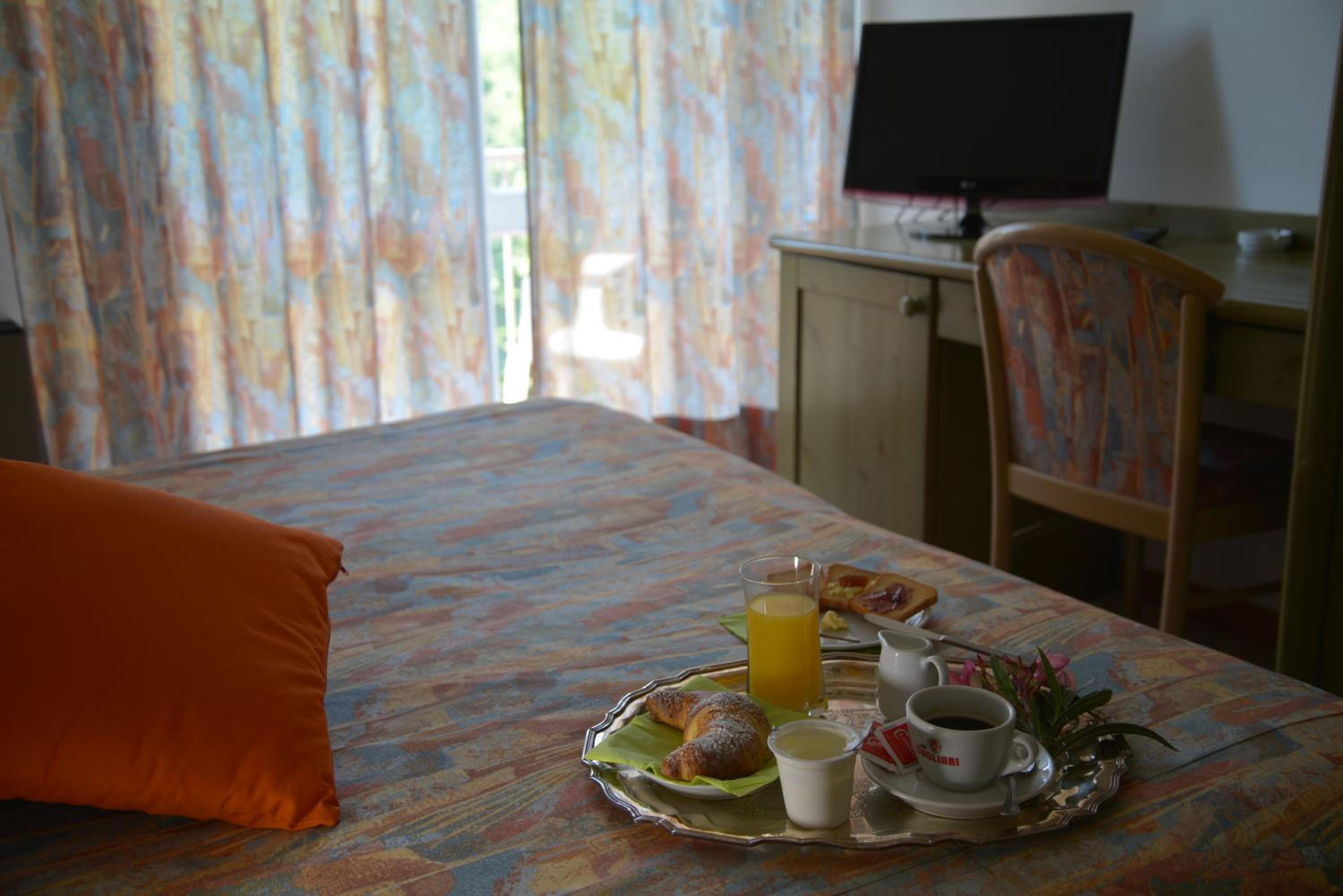 Double Room - Photo 16