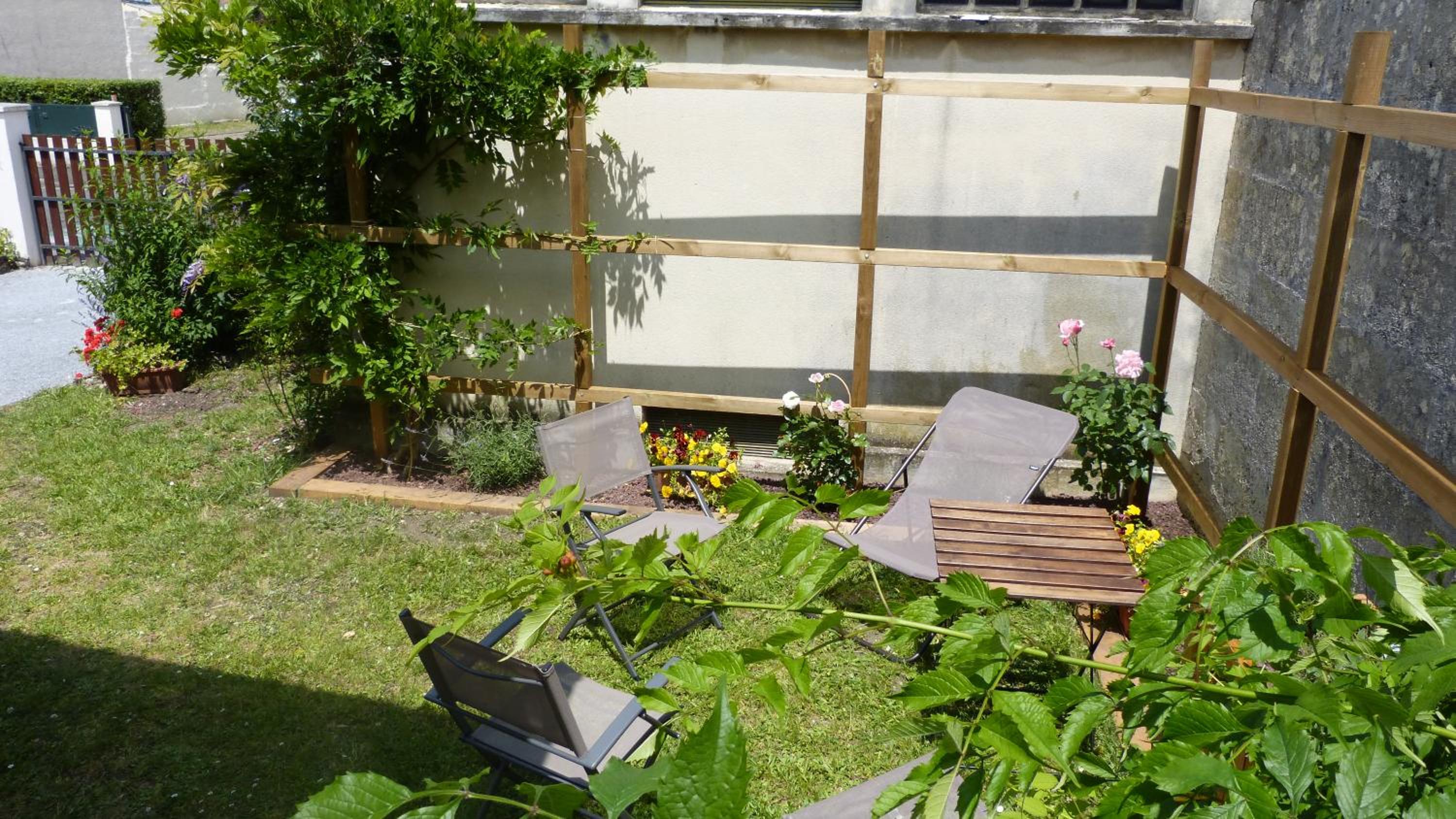 Apartment - Ground Floor photo 2