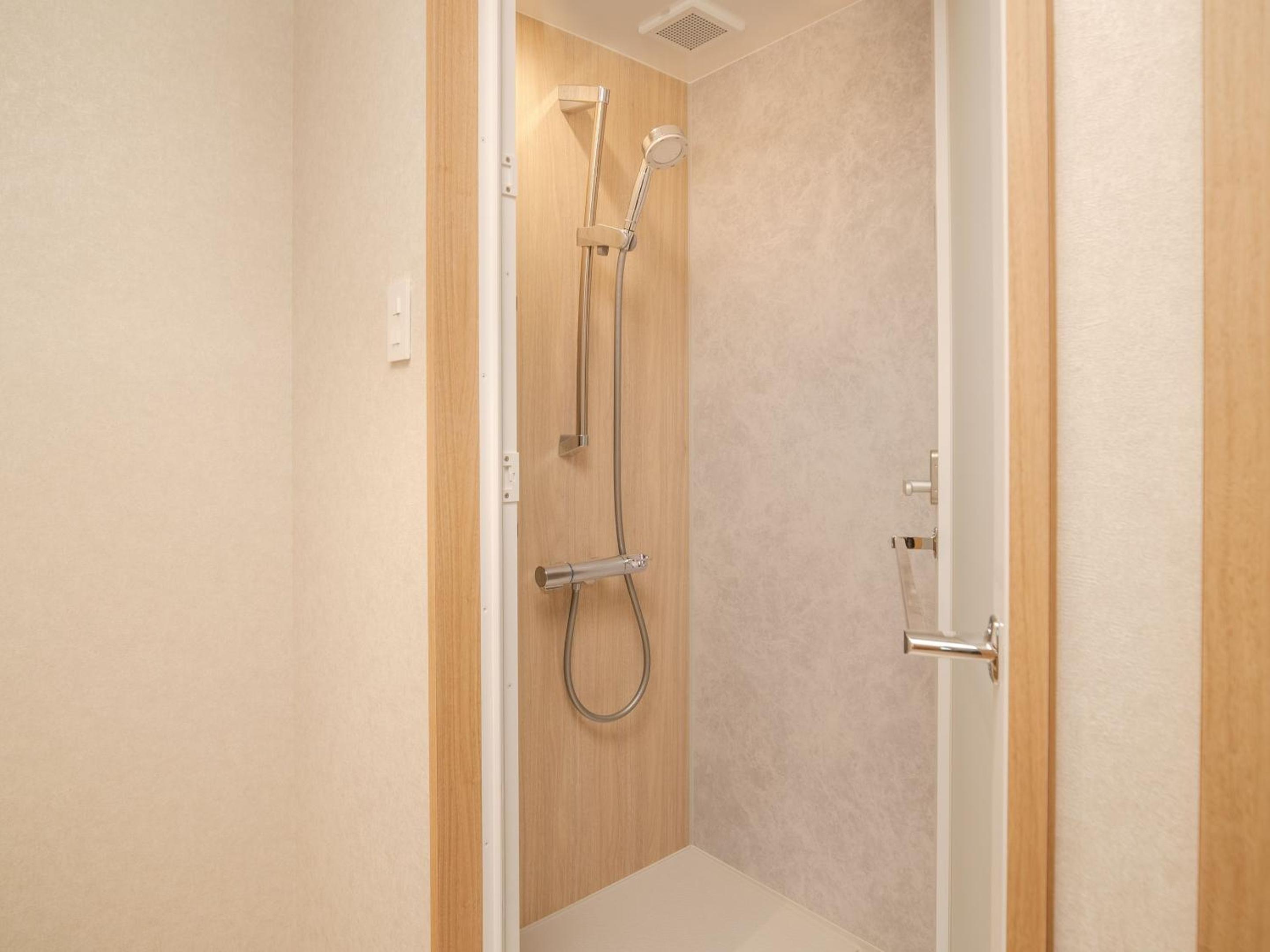 Deluxe Room with Shower Room - Non-Smoking