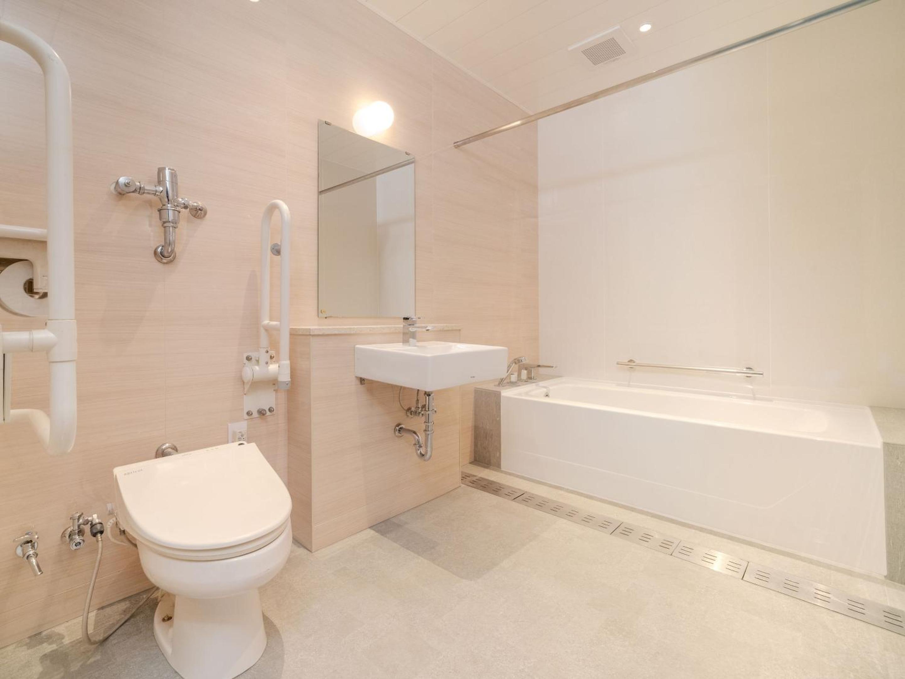 Universal Room with Sea View and Private Bathroom - Nonsmoking