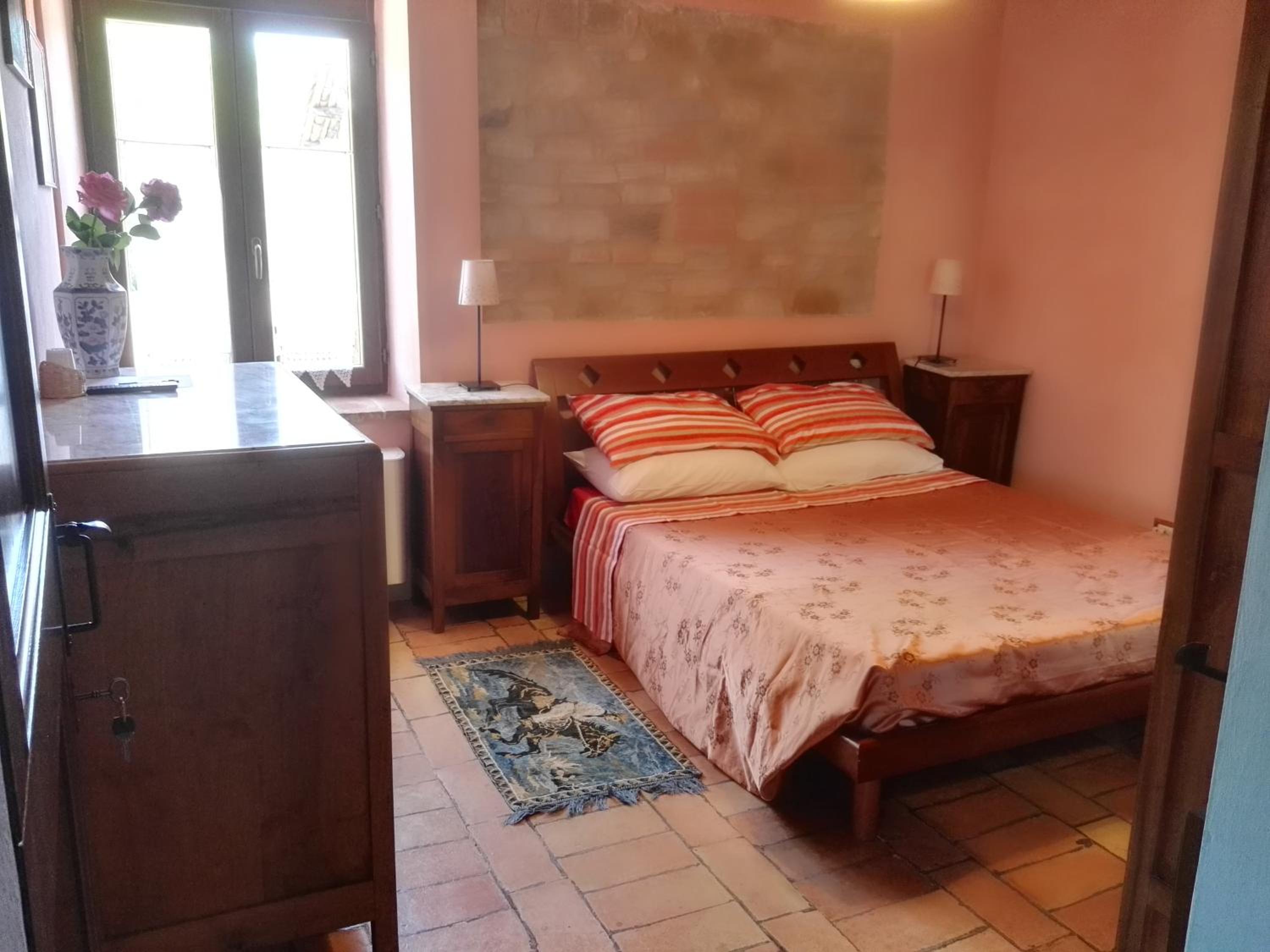 Double Room - Photo 2
