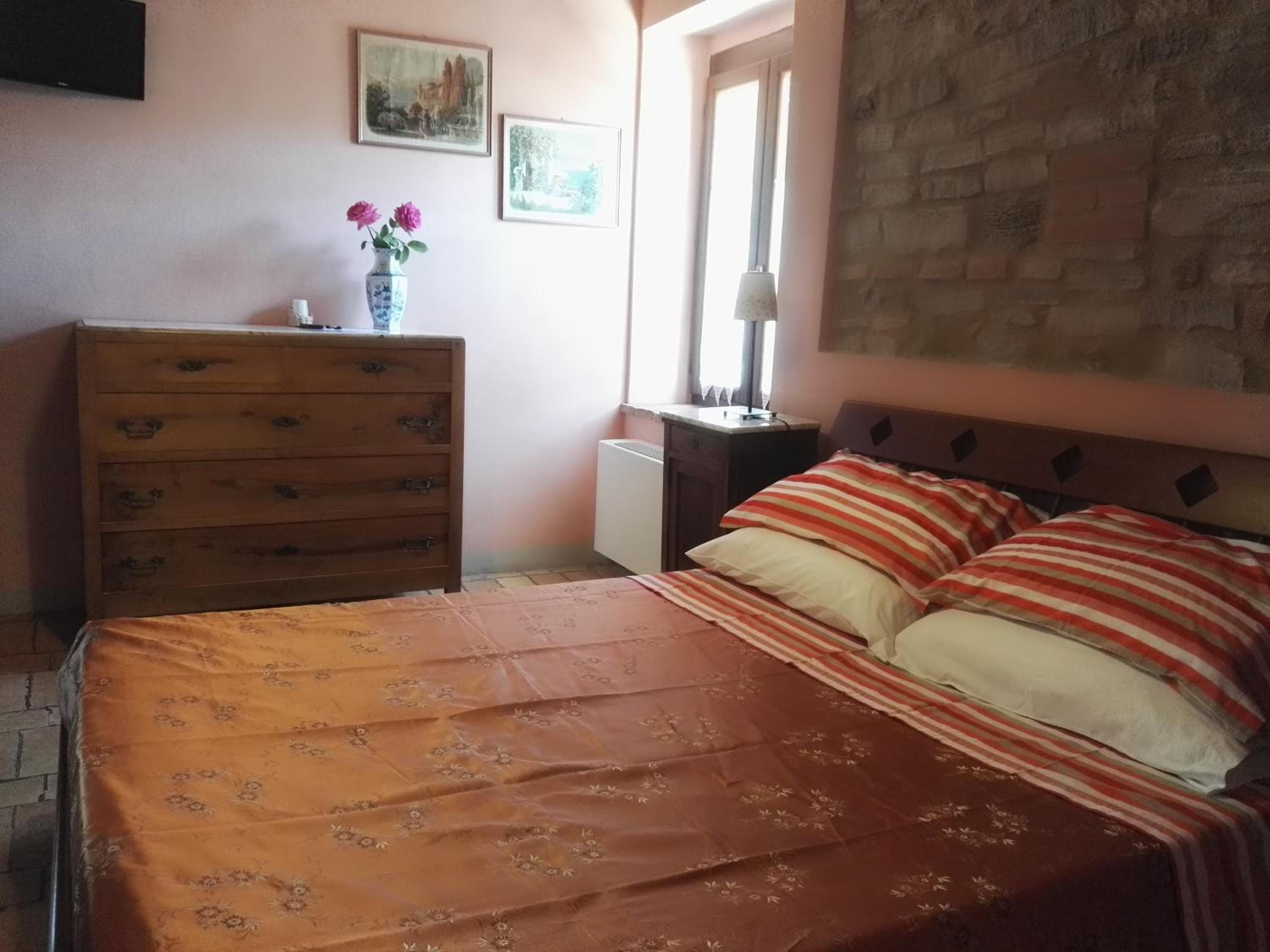 Double Room - Photo 1