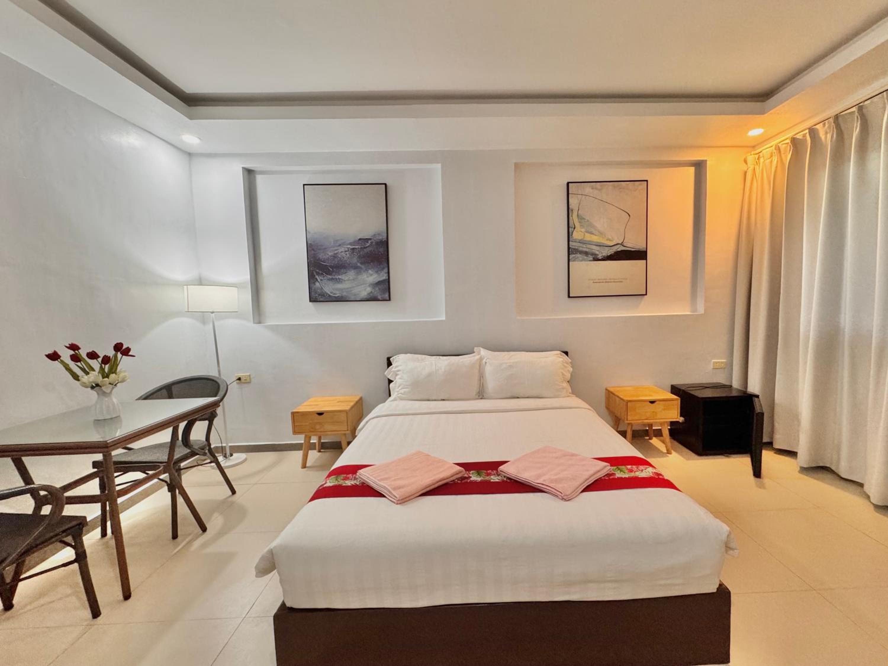 Double Room - Photo 3