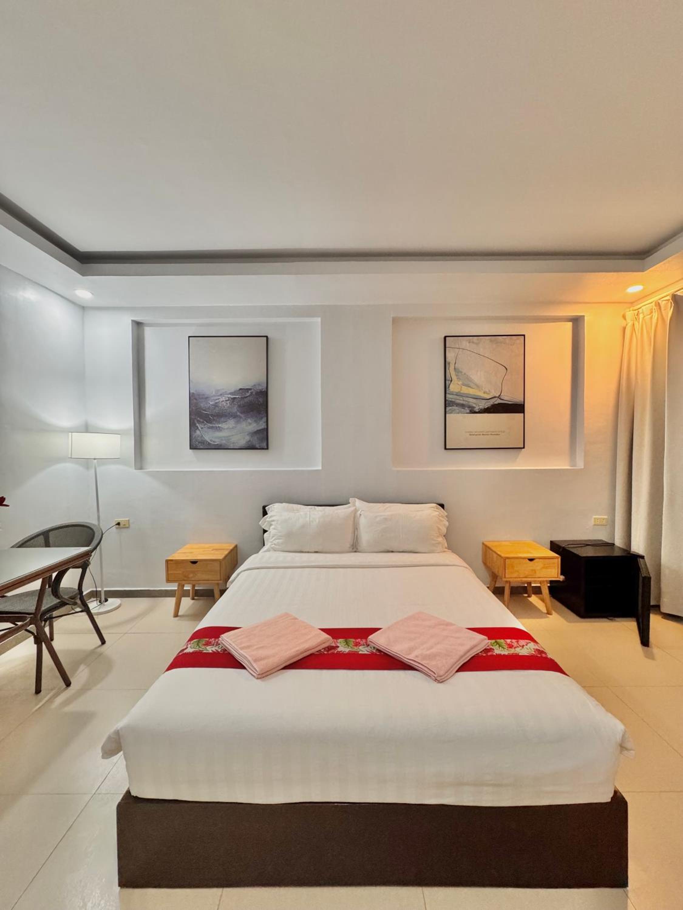 Double Room - Photo 2