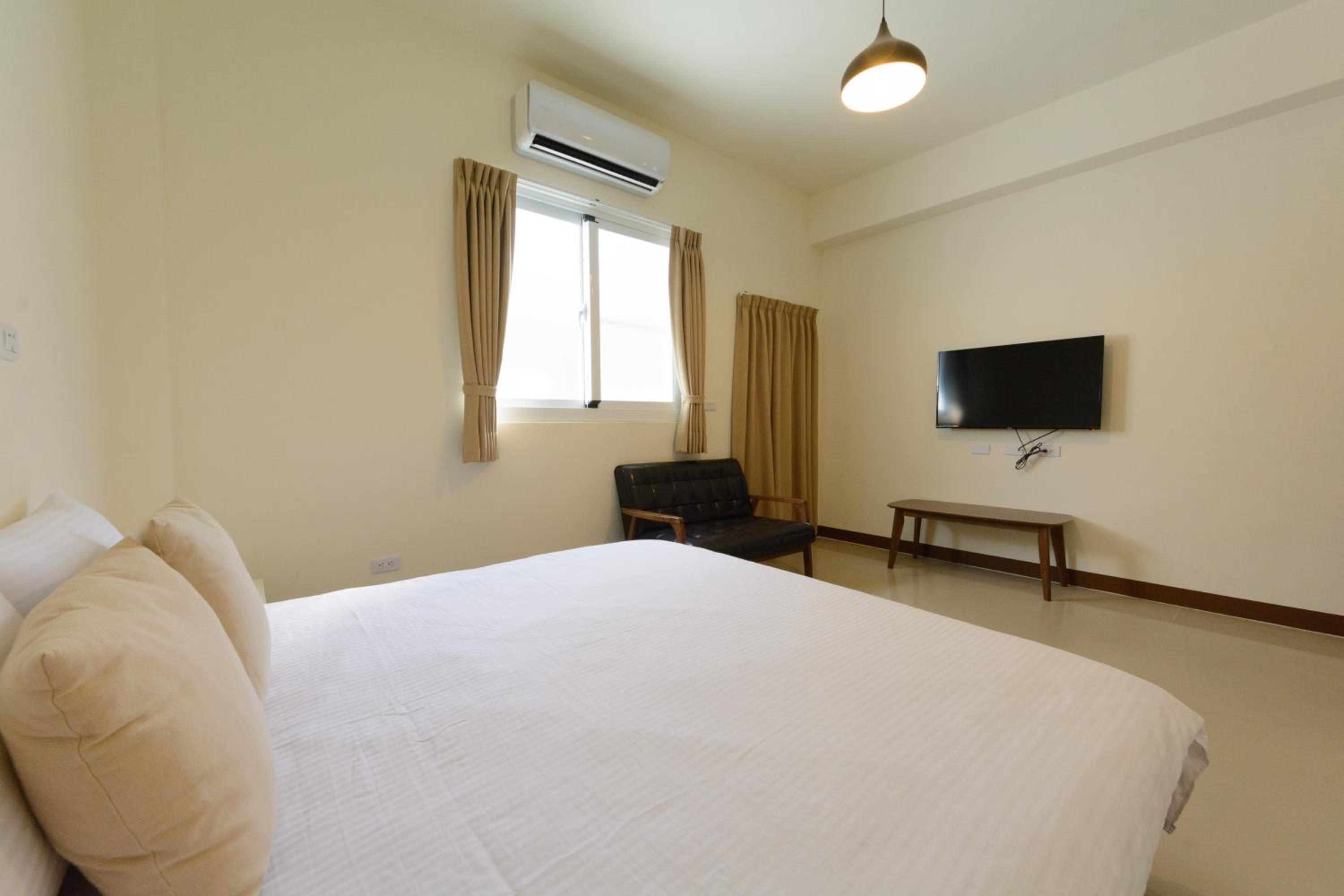 Standard Double Room photo 3