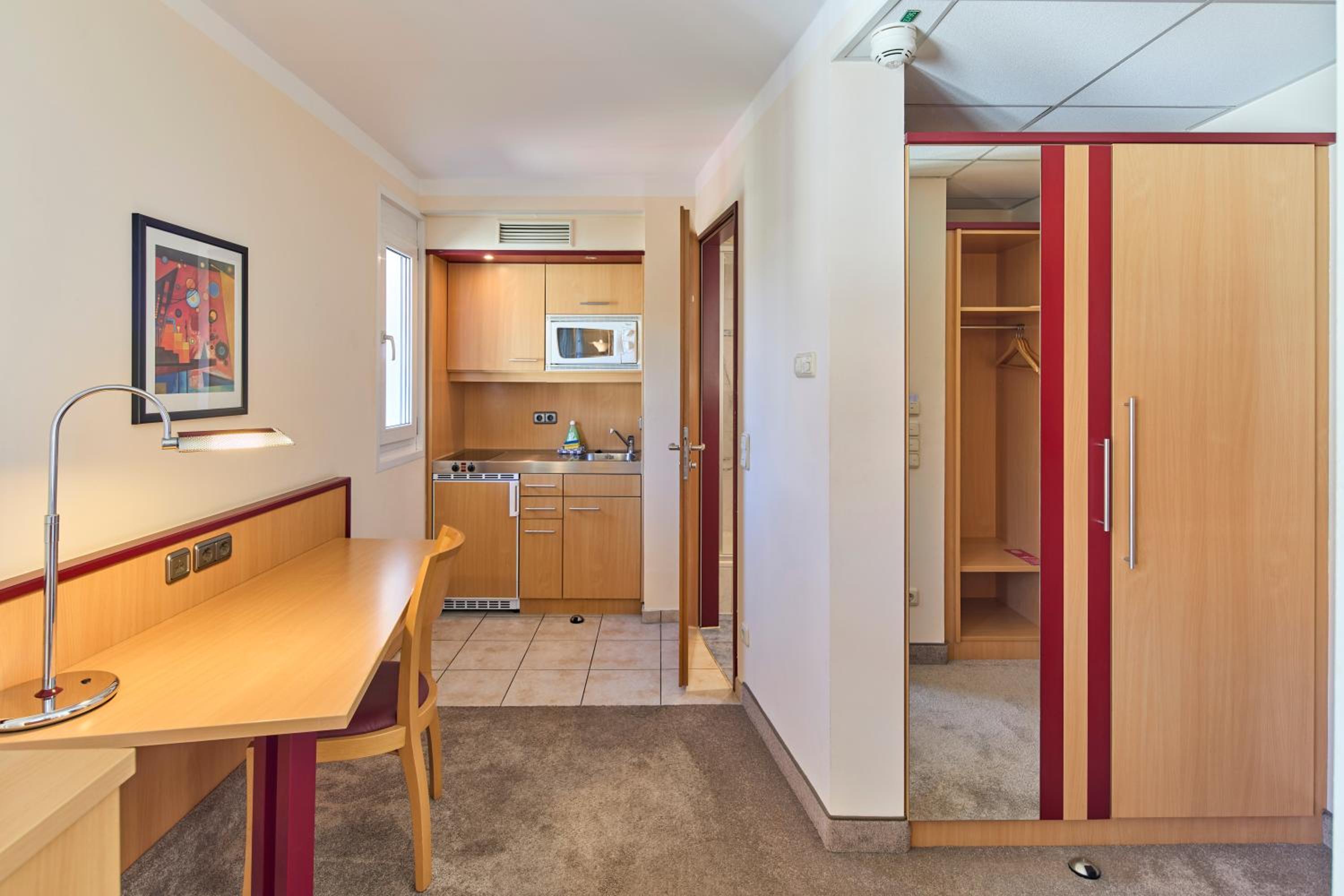 Single Room photo 3
