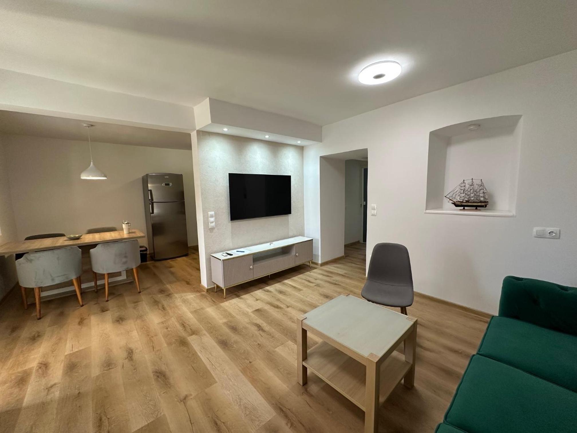Apartment with Pool View  photo 2
