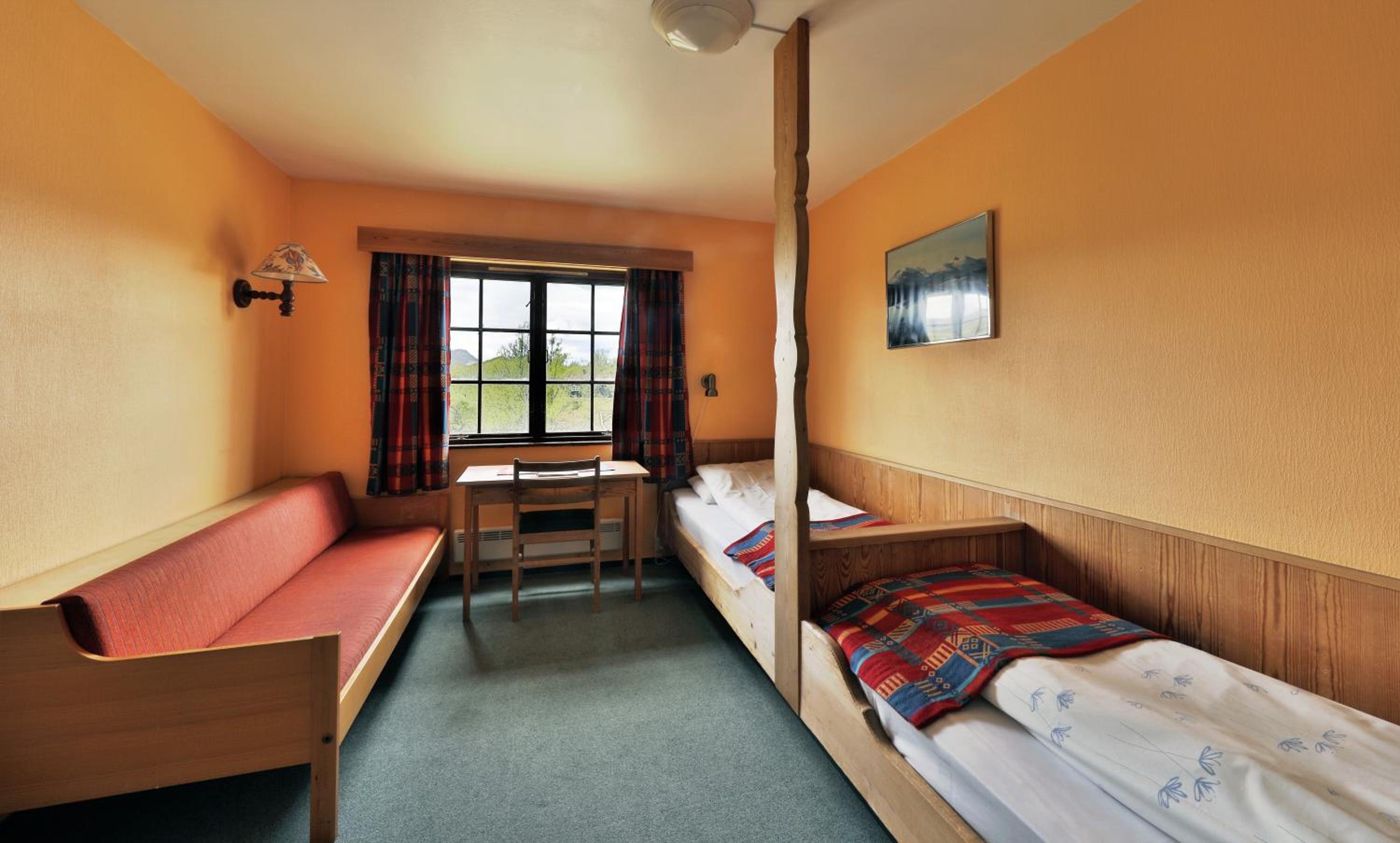 Twin Room - Photo 2