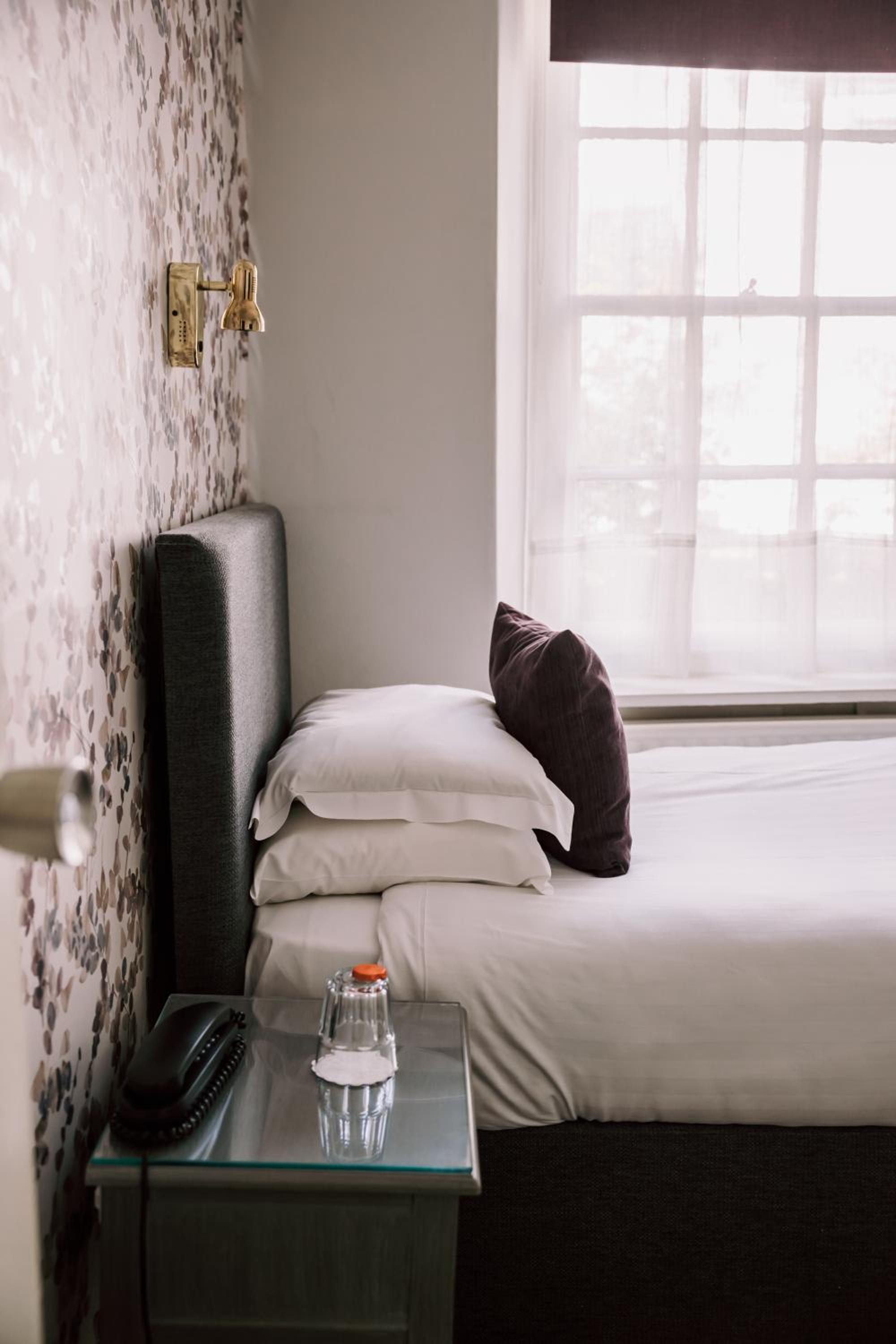 Standard Single Room photo 2