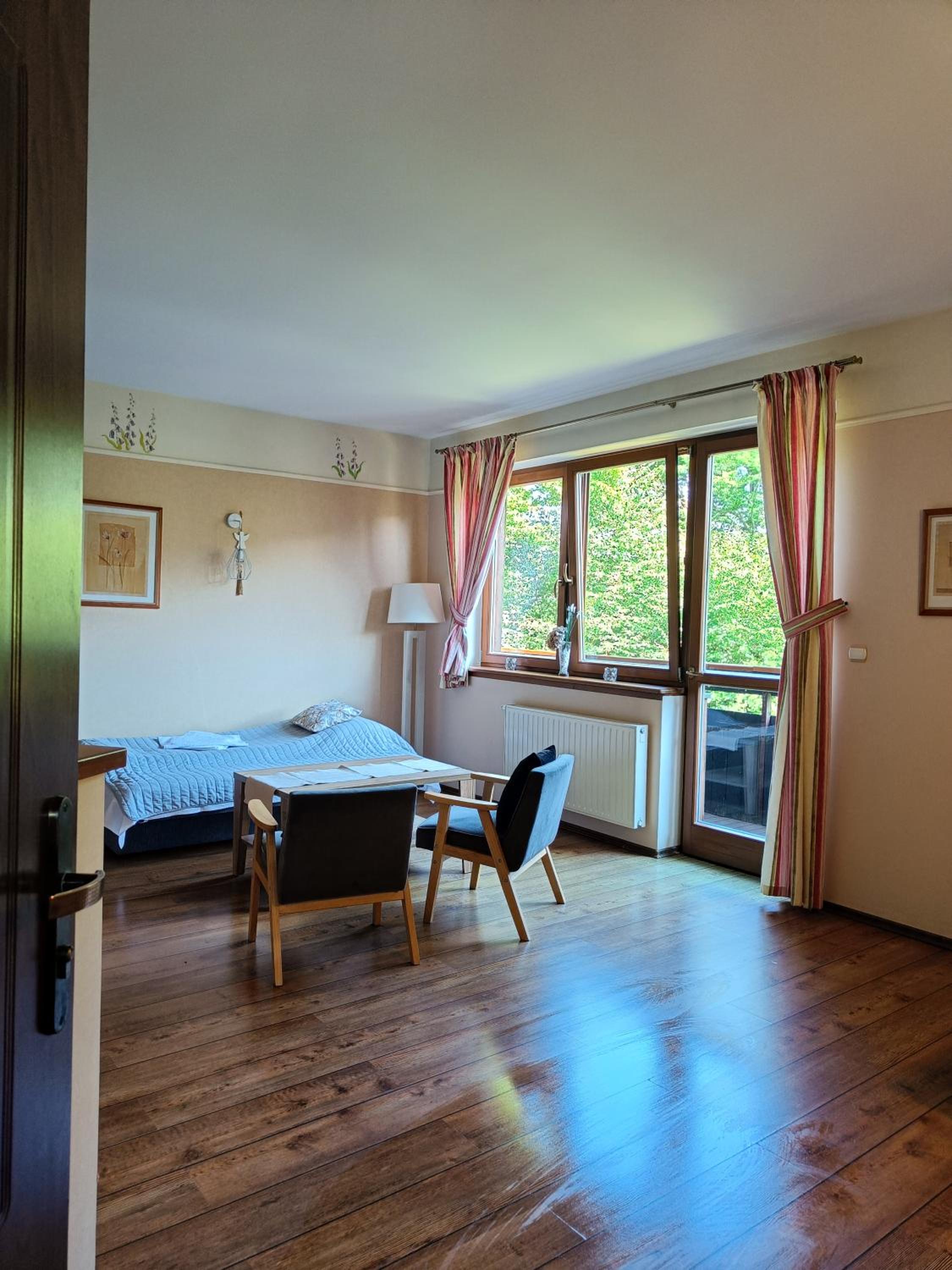 Classic Apartment photo 3