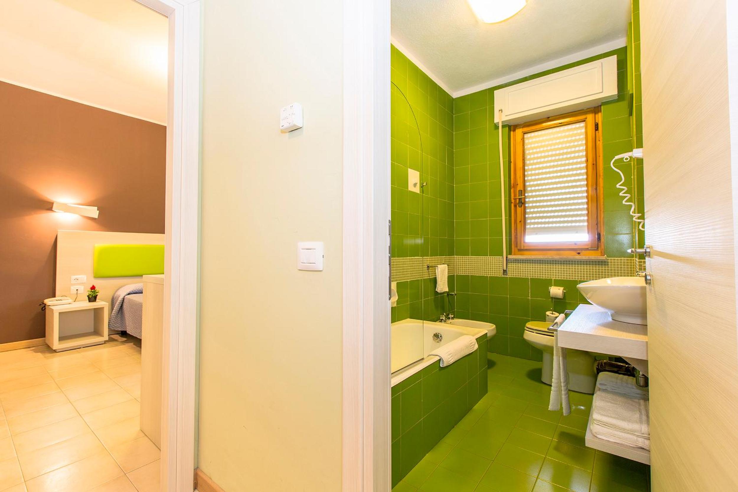 Superior Double or Twin Room - Photo 4