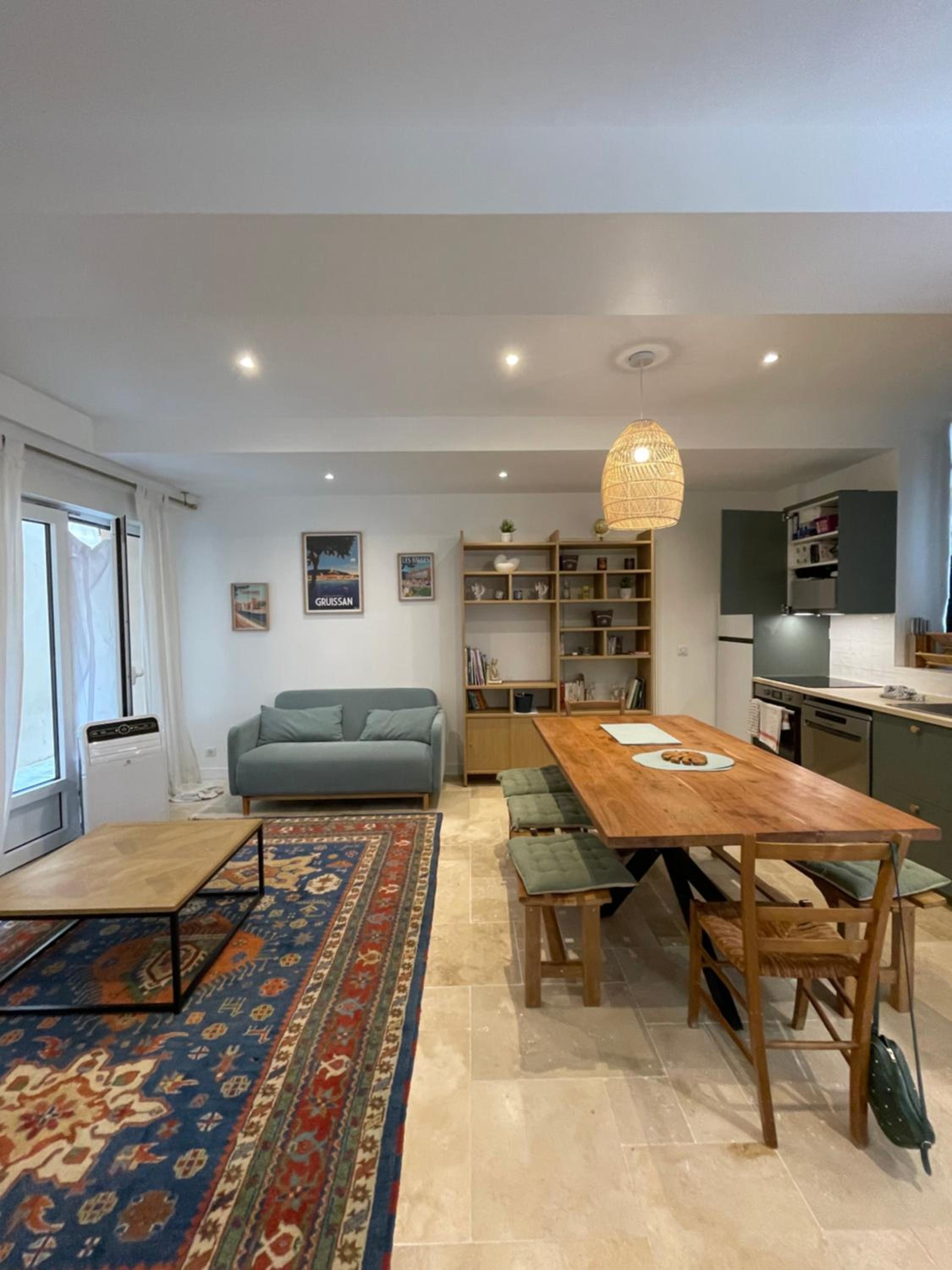 One-Bedroom Apartment