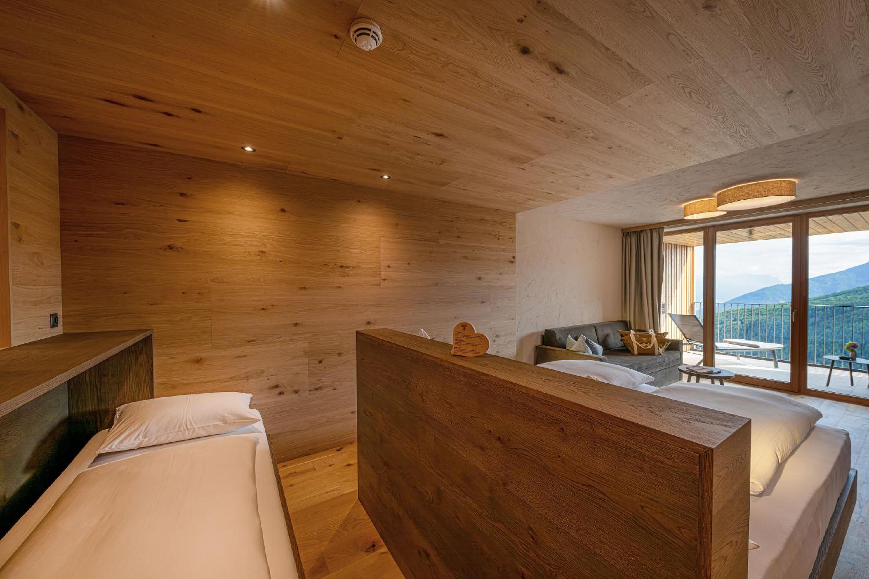 Junior Suite with Mountain View photo 2