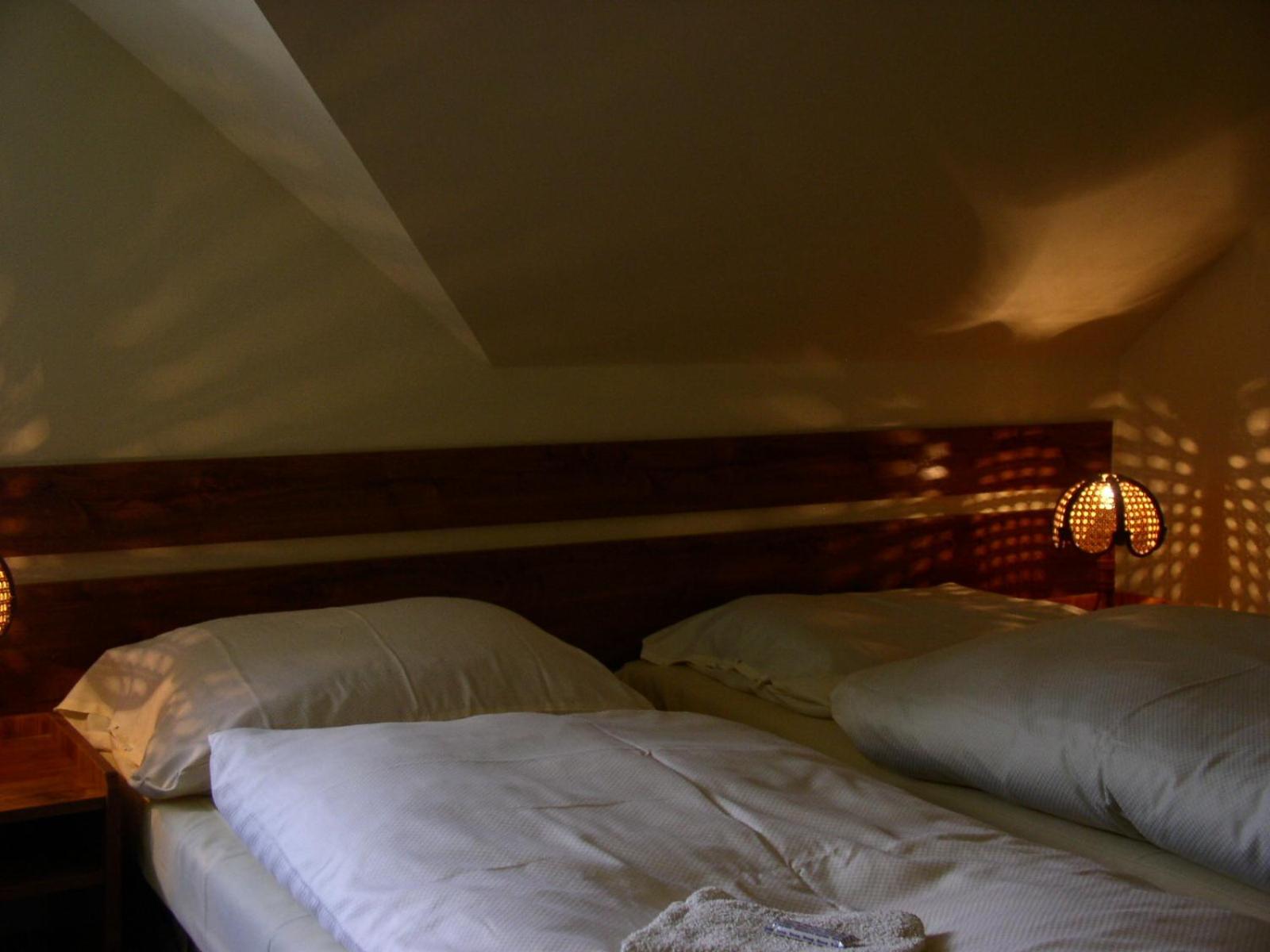 Standard Double or Twin Room photo 1