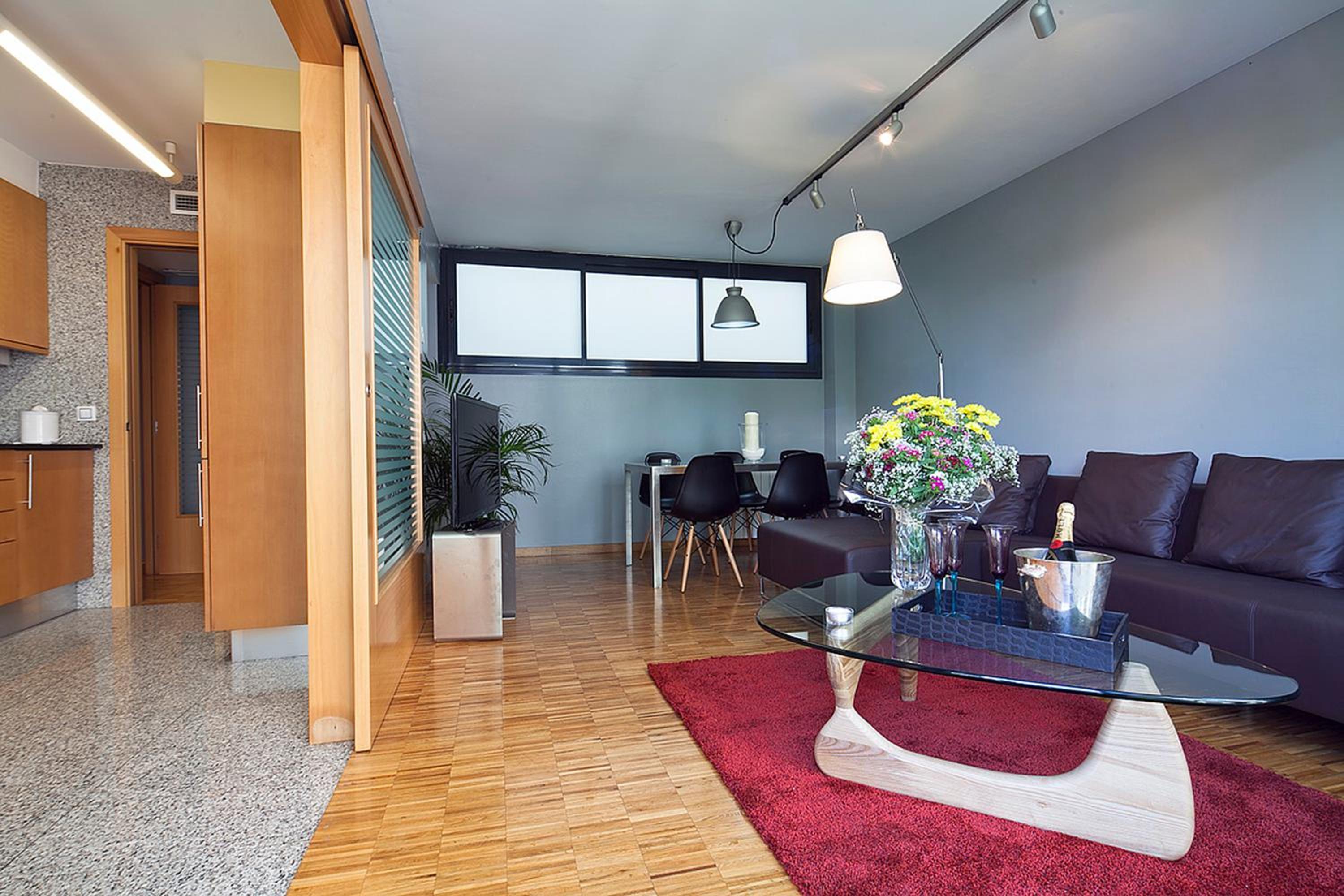 Three-Bedroom Apartment photo 2