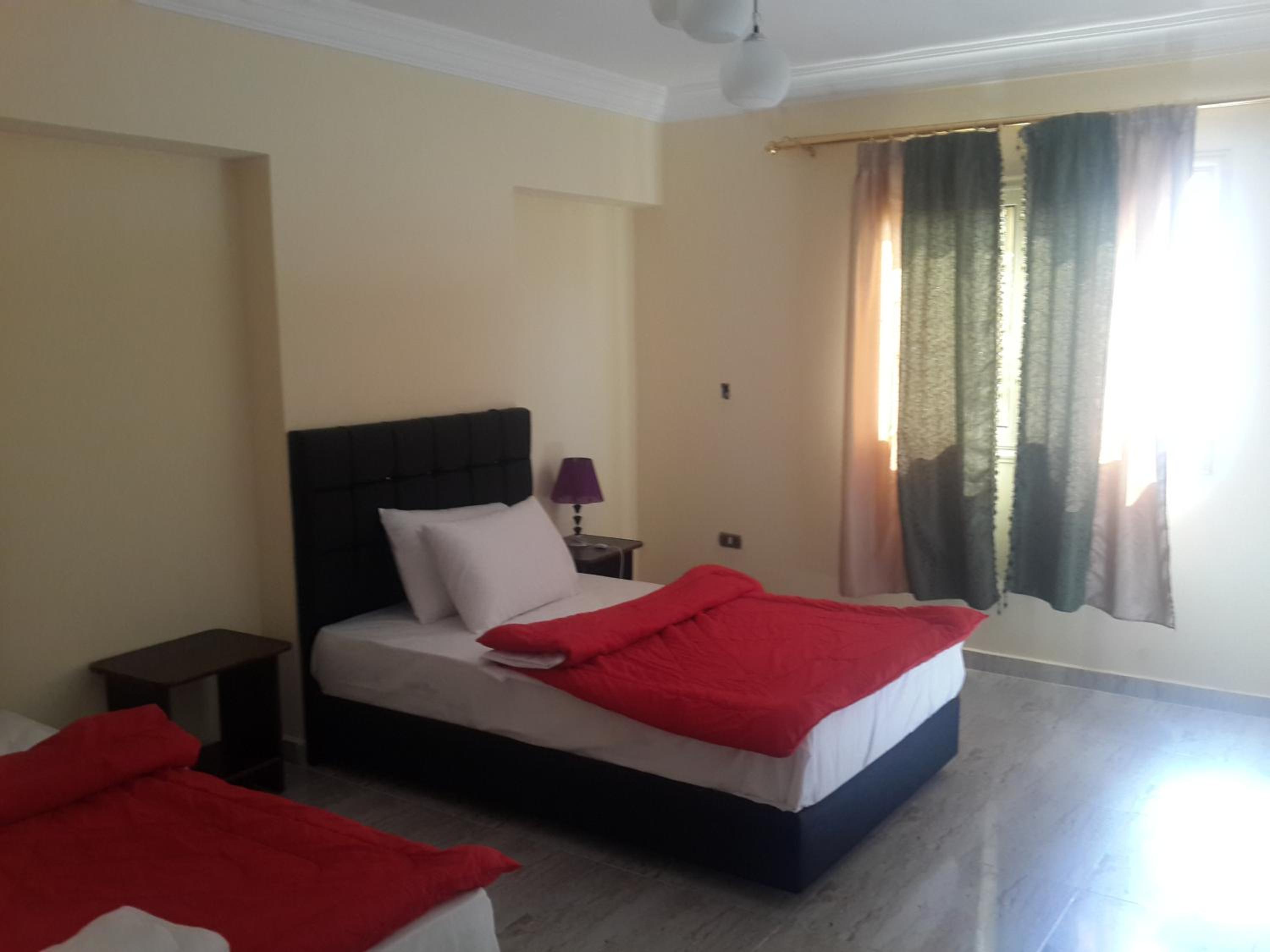 Three-Bedroom Apartment - Families Only photo 2