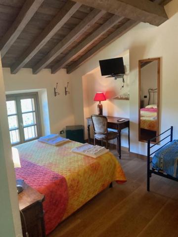 Triple Room with Private External Bathroom