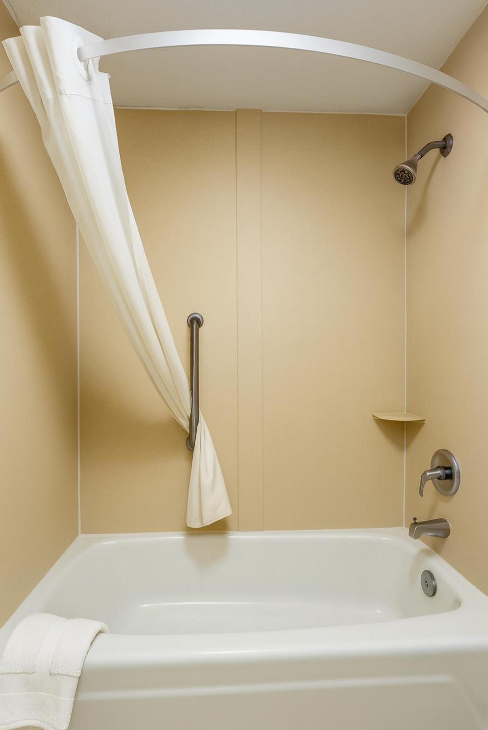 Double Room - Accessible/Non-Smoking - Photo 1