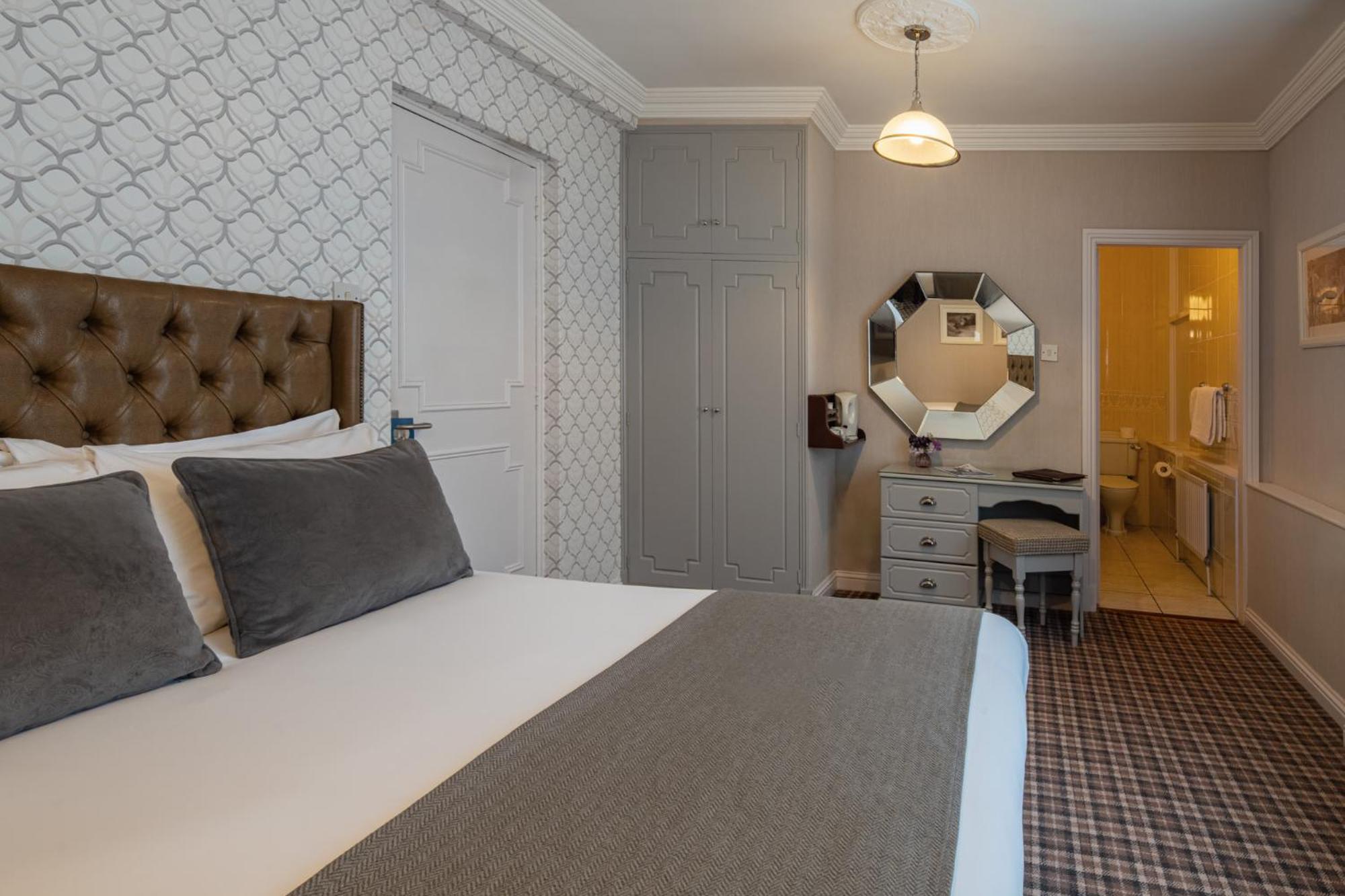 Single Room photo 2