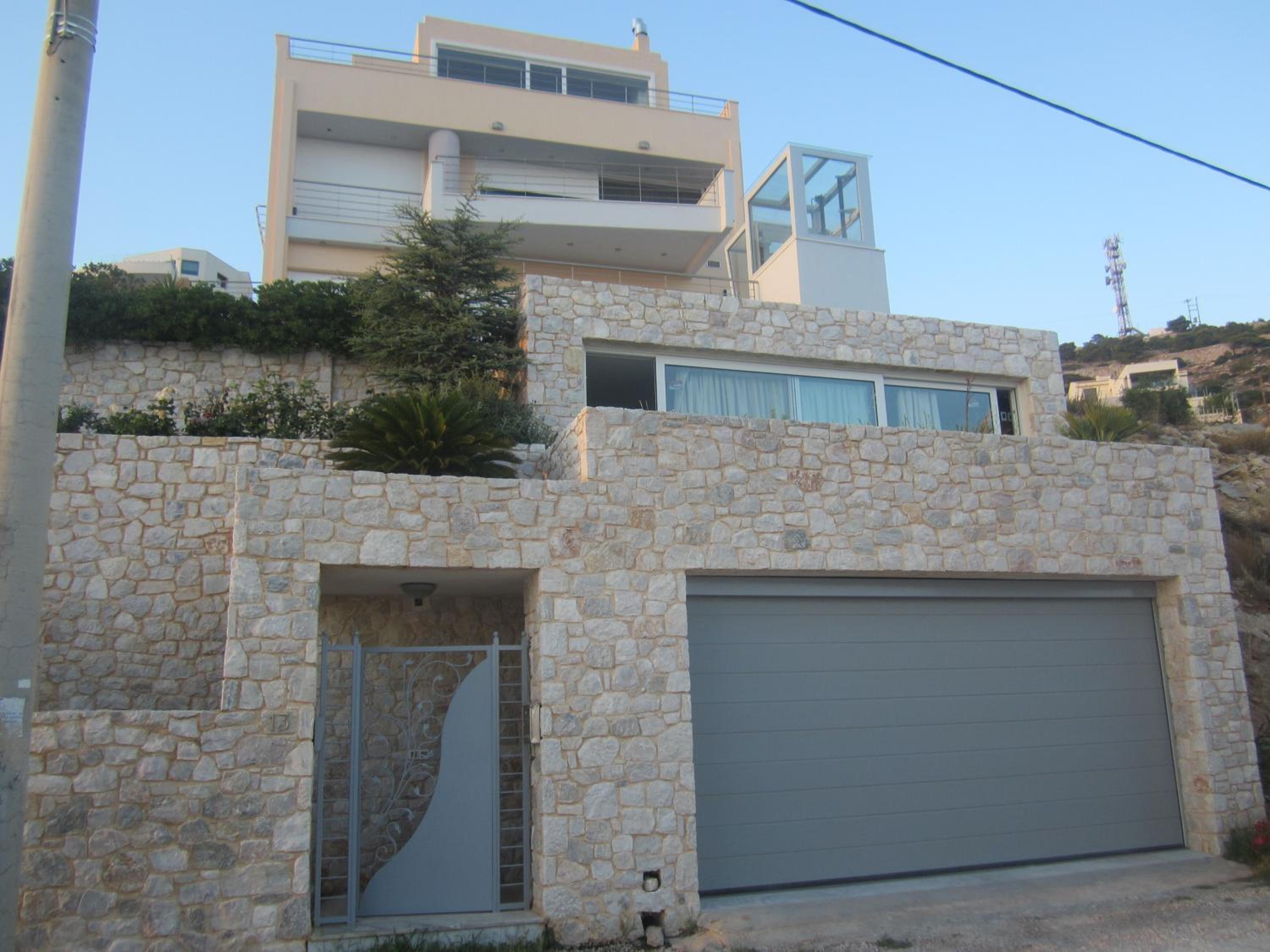 Two-Bedroom Apartment with Balcony and Sea View photo 2