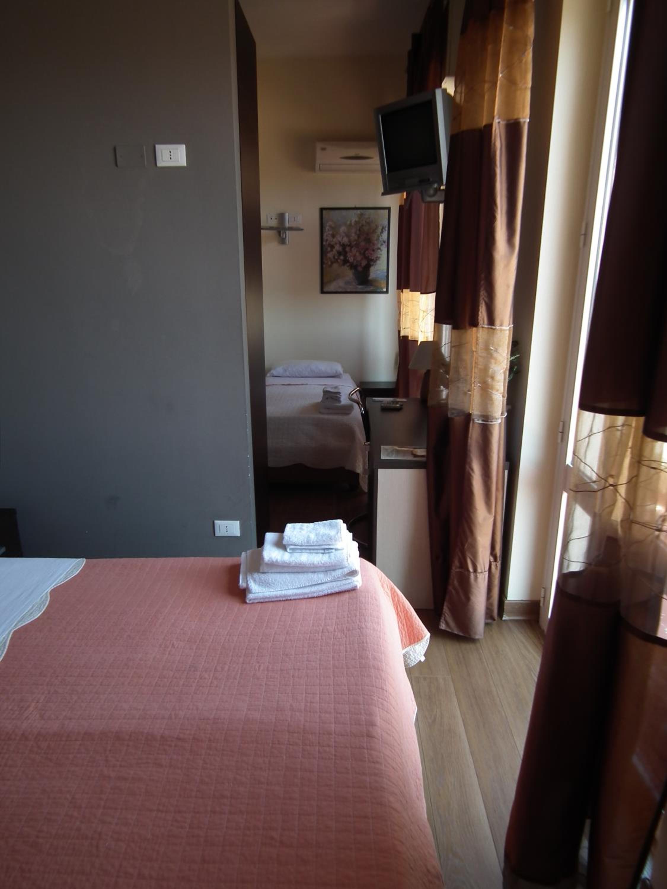 Triple Room - Photo 4