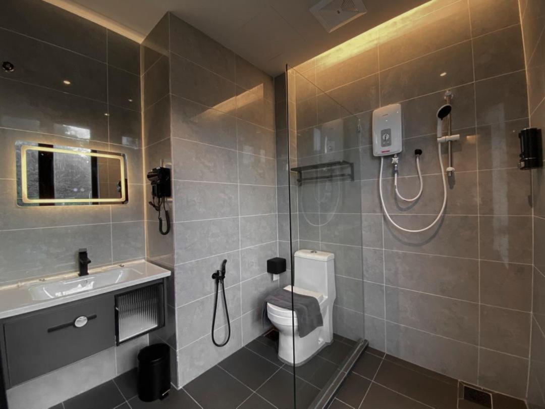 Superior Suite - Photo 6