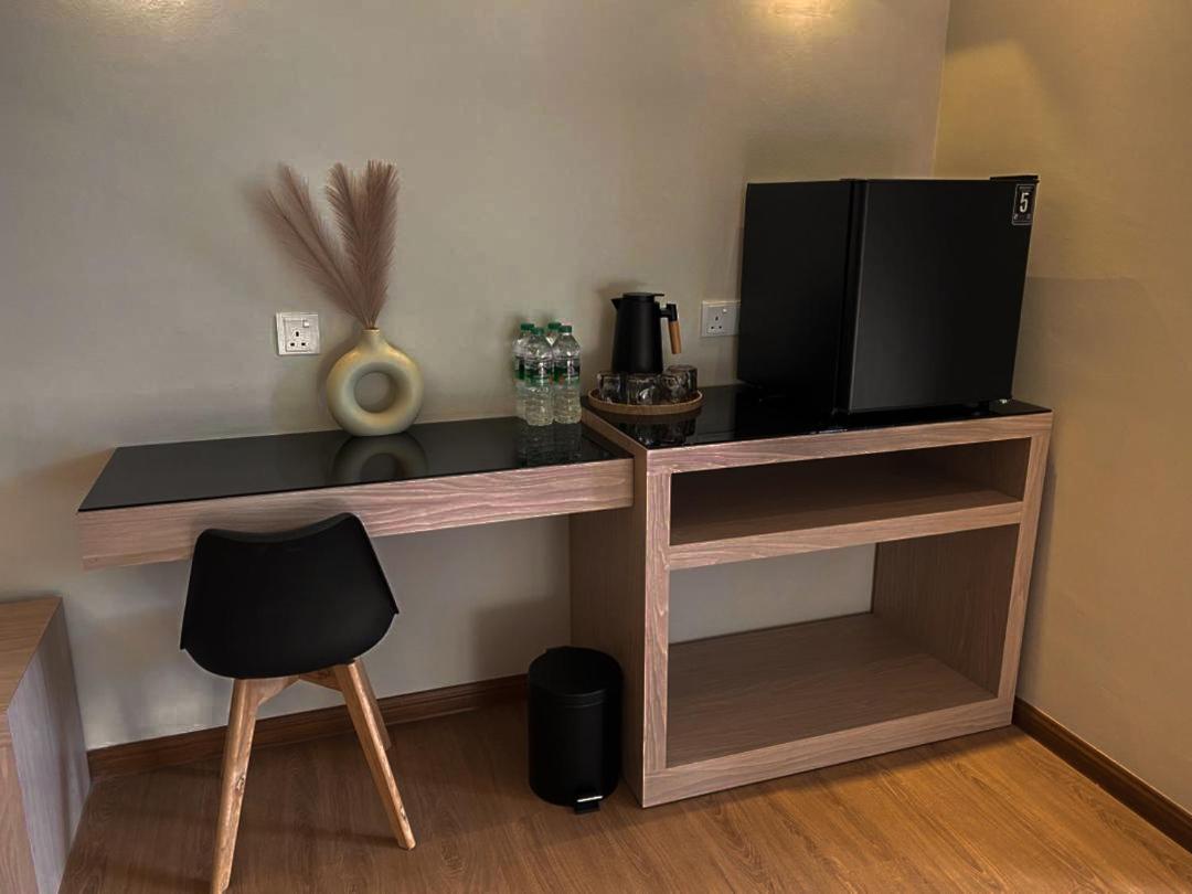 Superior Suite - Photo 5