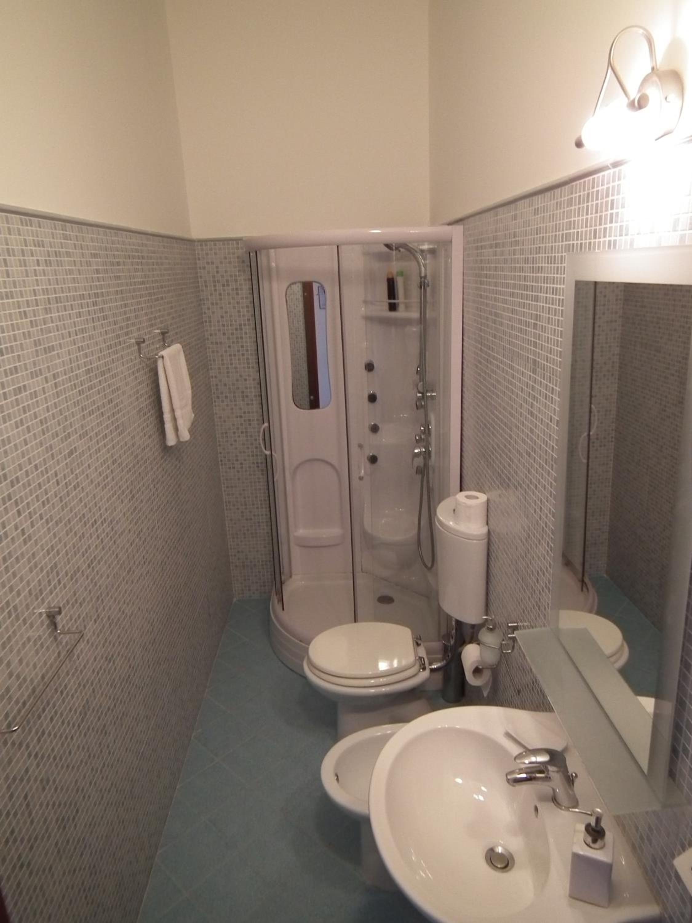 Triple Room - Photo 8