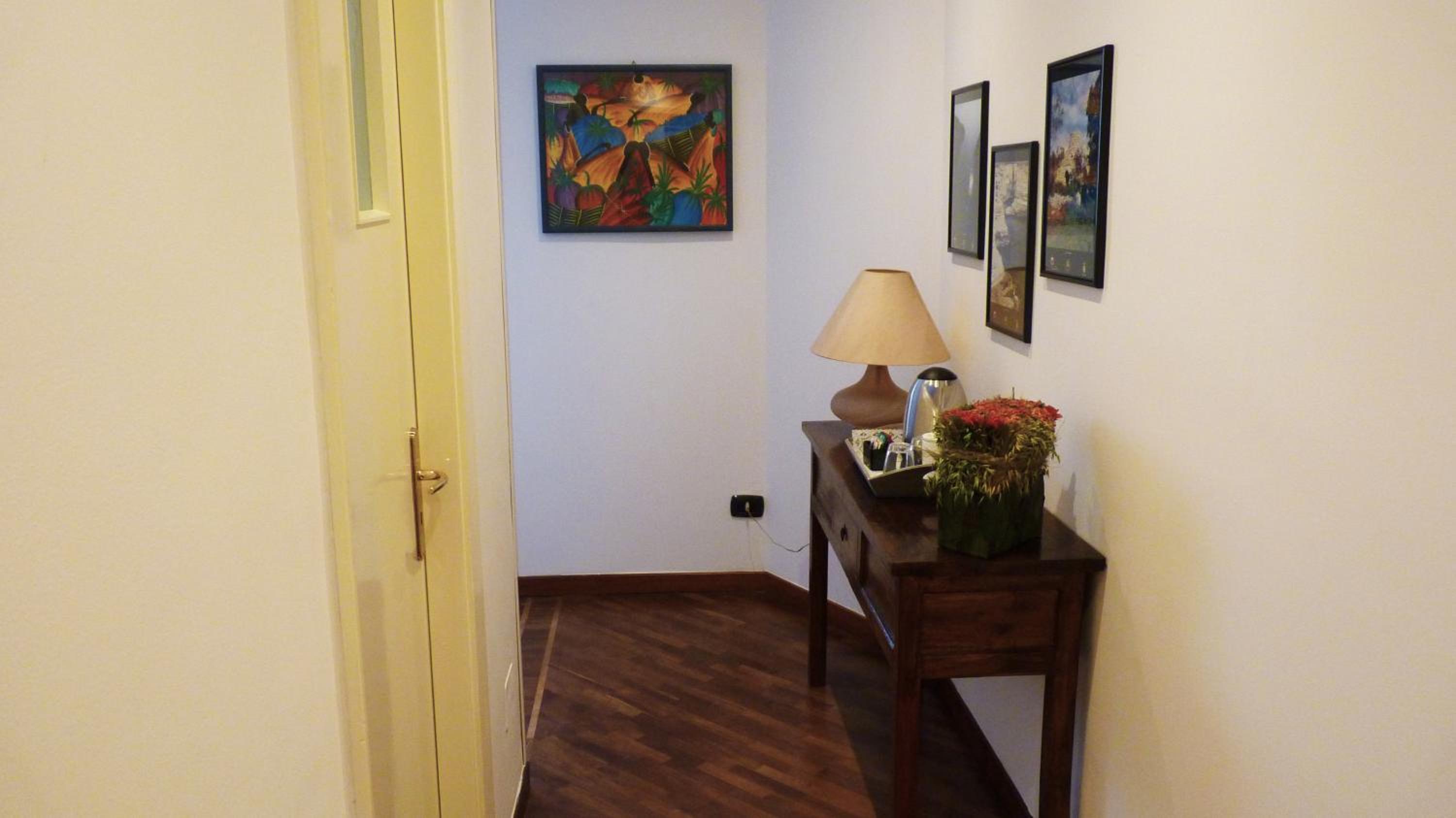 Deluxe Room - Photo 19