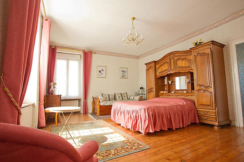 Double Room with Sofa Bed photo 3