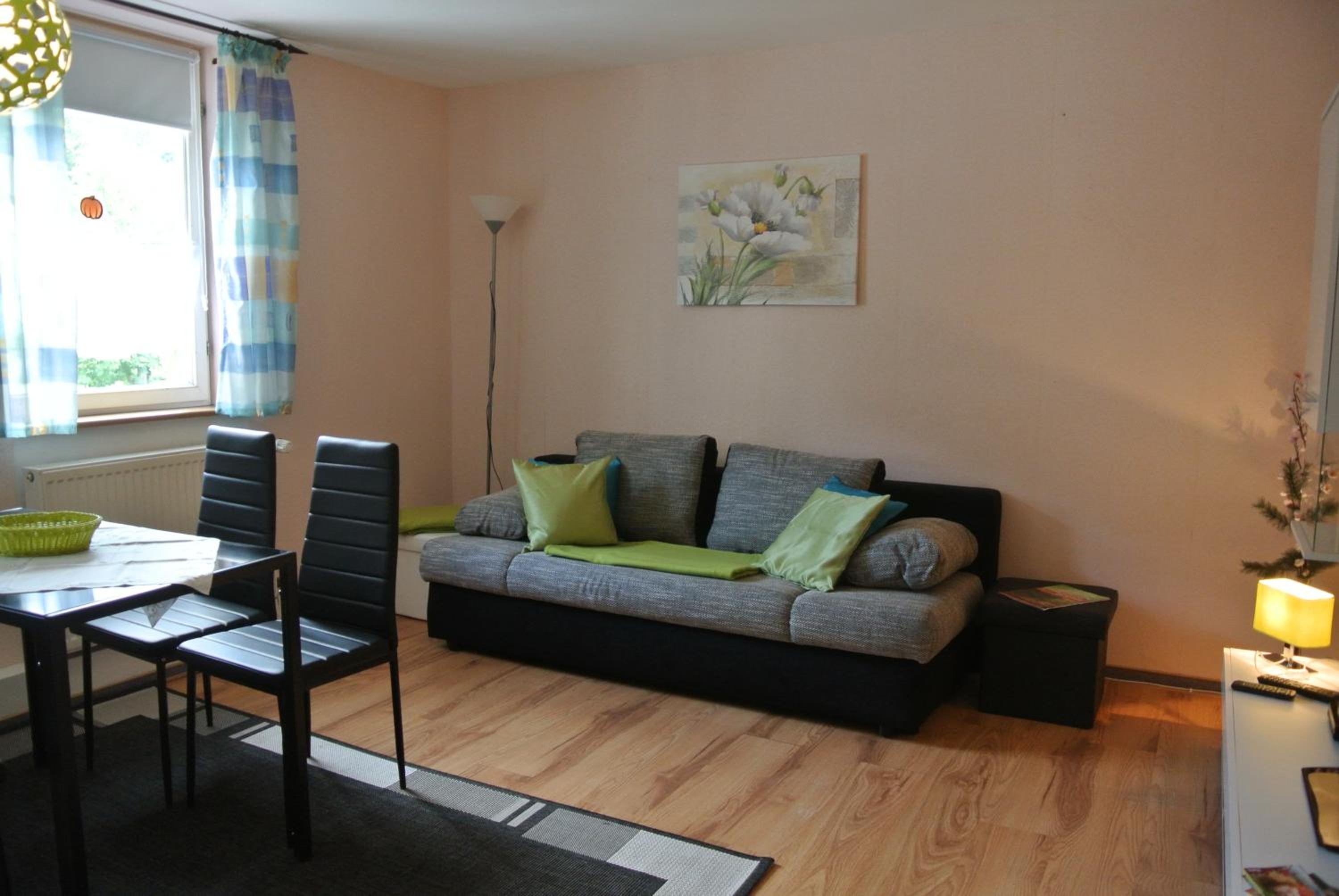 One-Bedroom Apartment photo 1