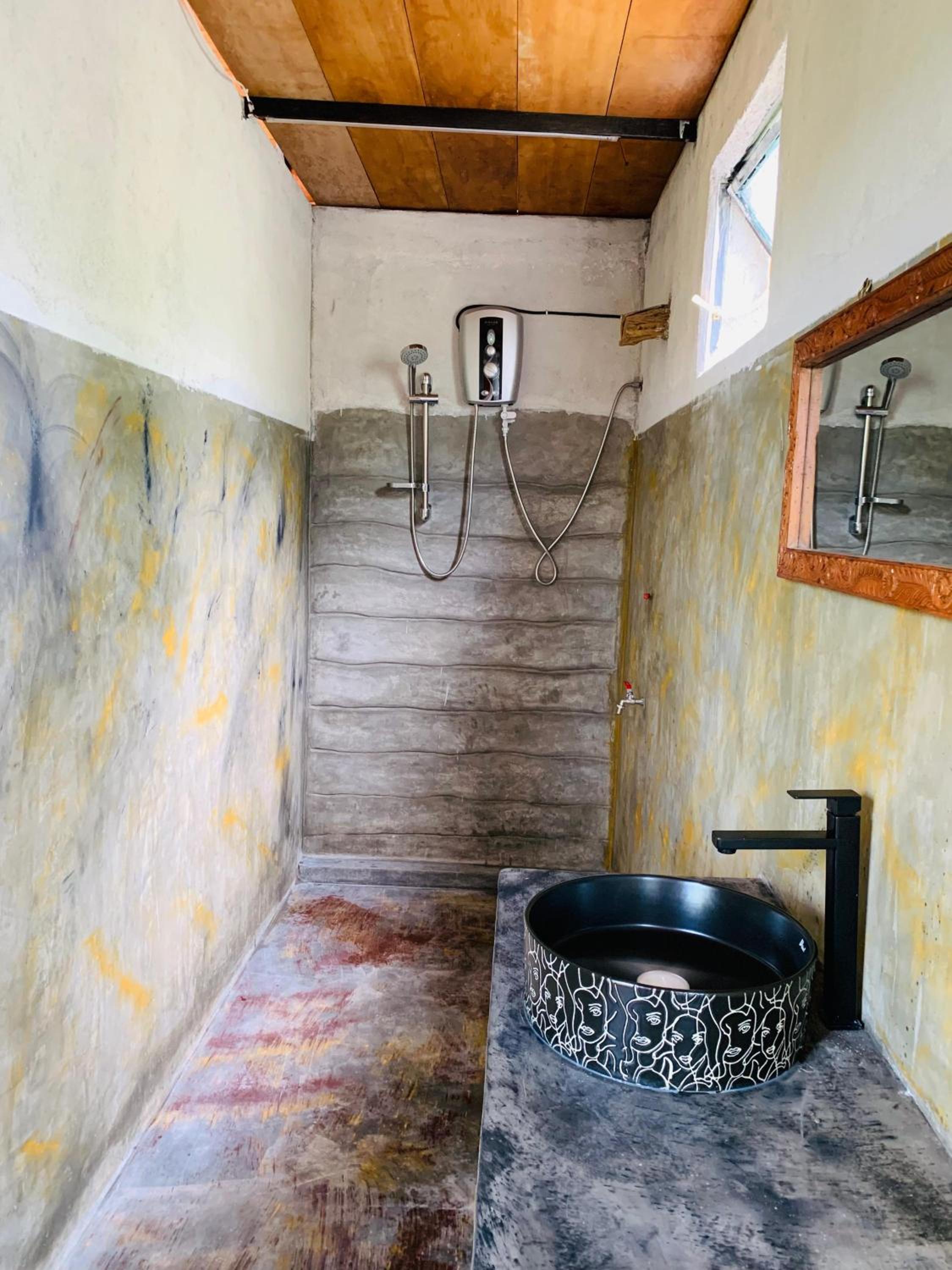 Deluxe Double or Twin Room with Balcony