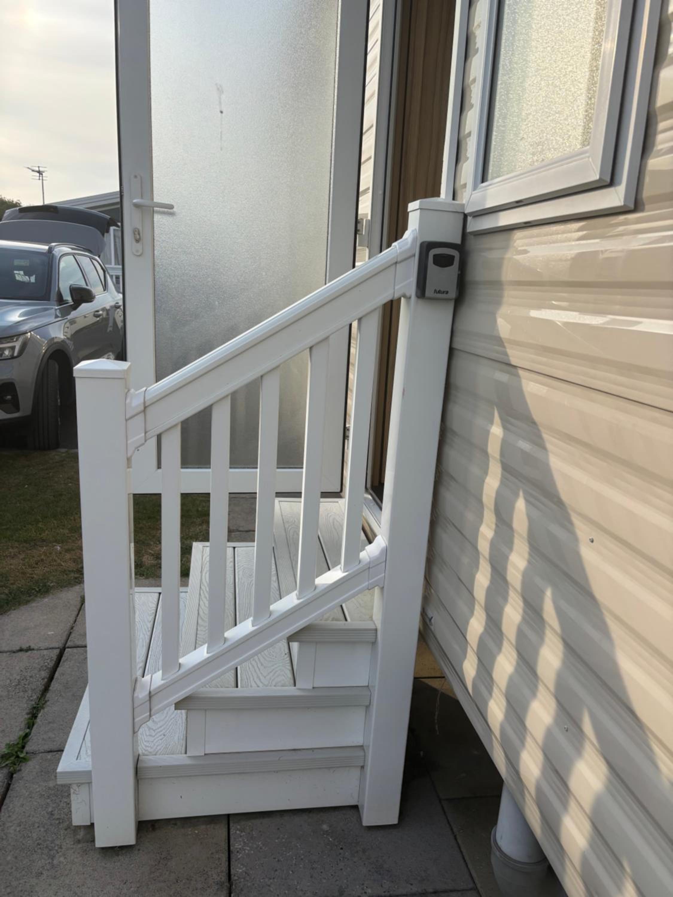 Mobile Home photo 3